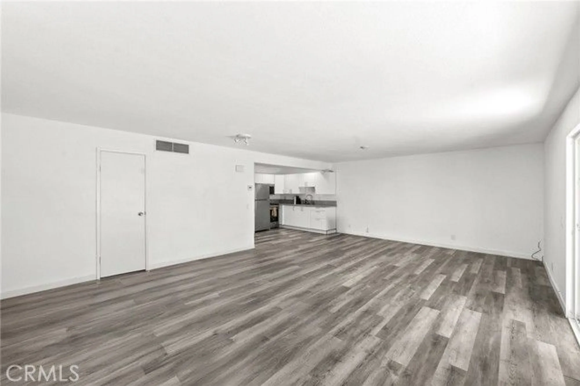 Property Slideshow image 9 of 23 | 28661 via las flores, Murrieta, CA, 92563