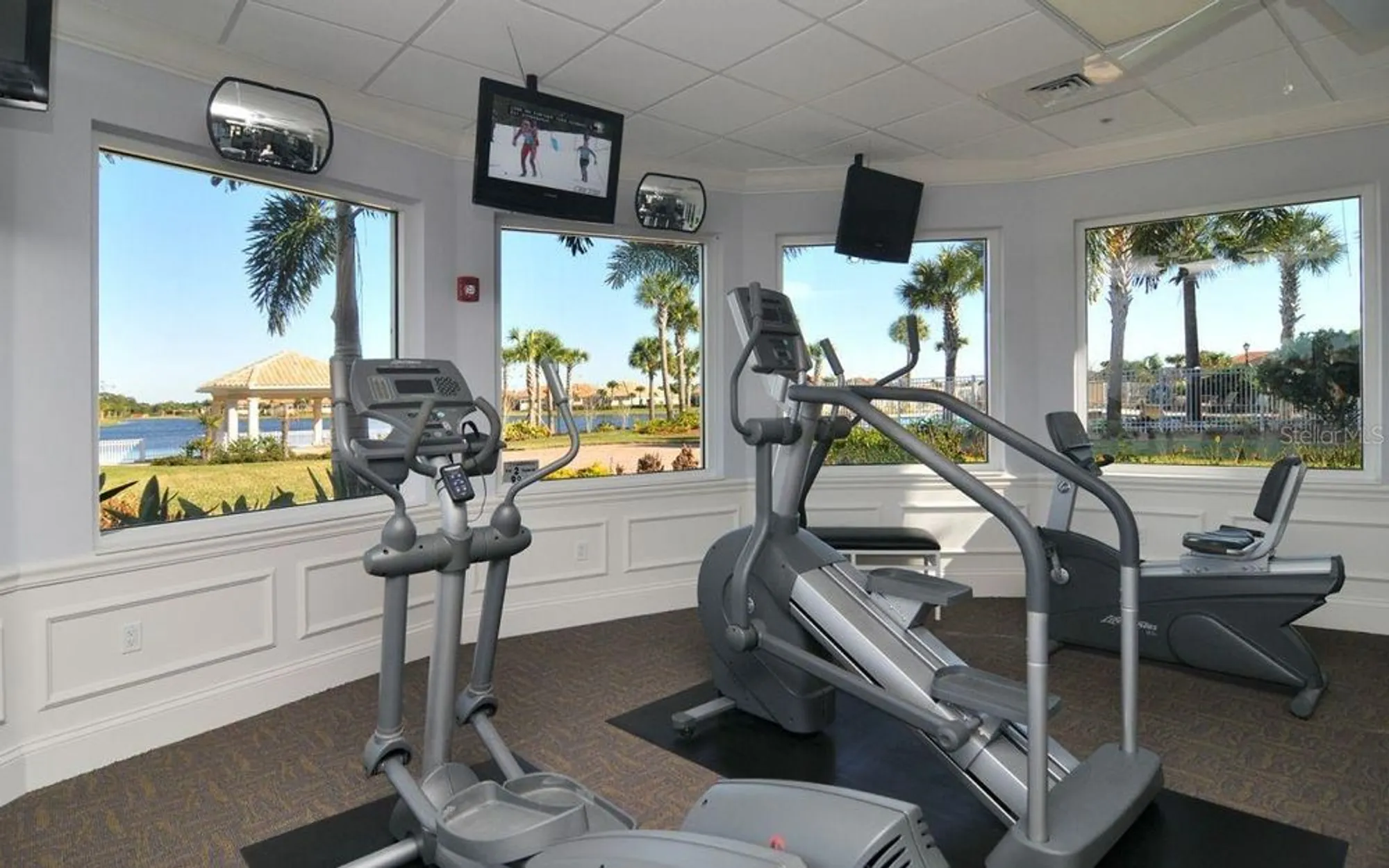 Property Slideshow image 43 of 54 | 1707 burgos dr, Sarasota, FL, 34238
