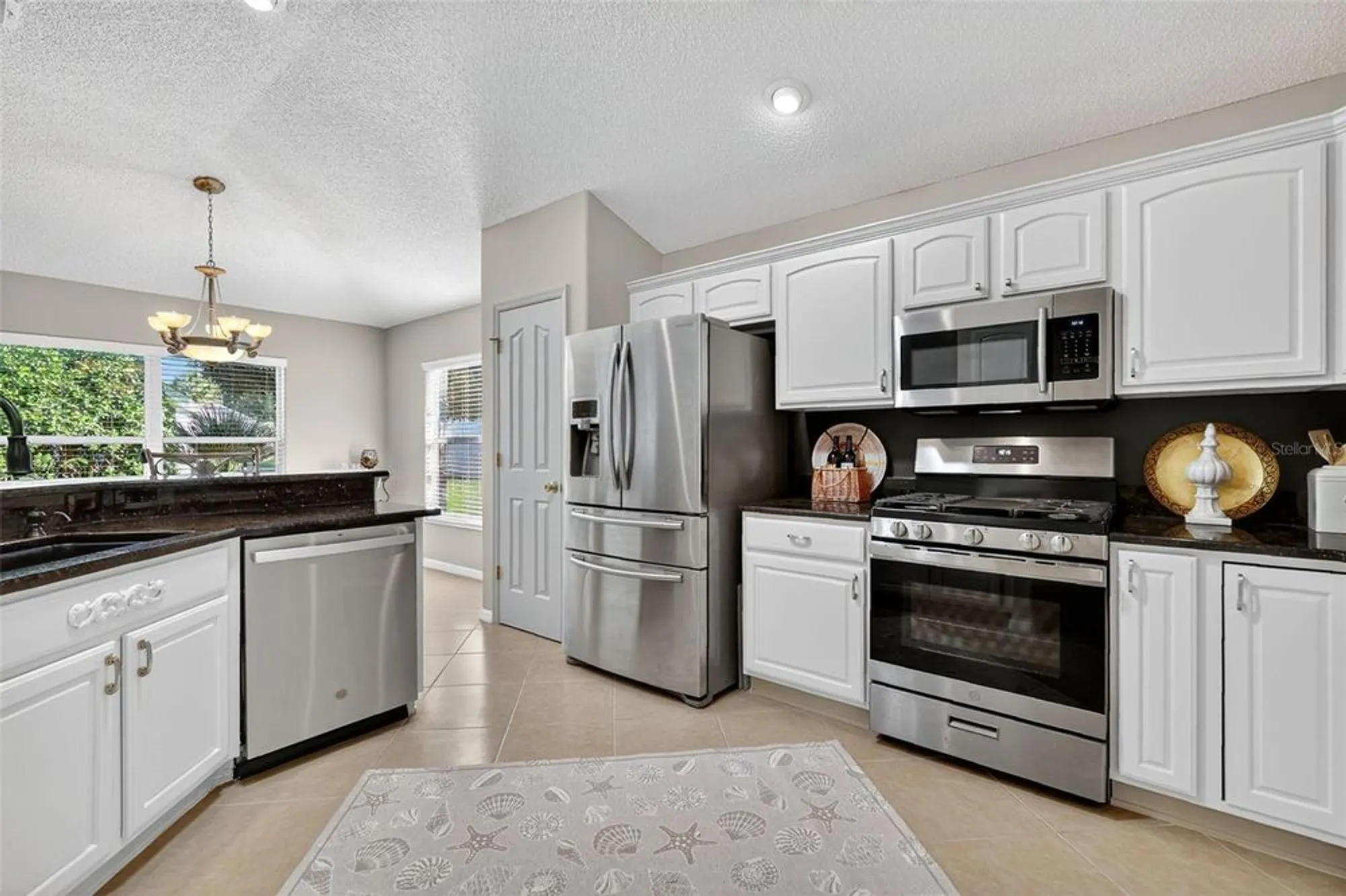 Property Slideshow image 9 of 34 | 17285 se 85th willowick cir, The Villages, FL, 32162