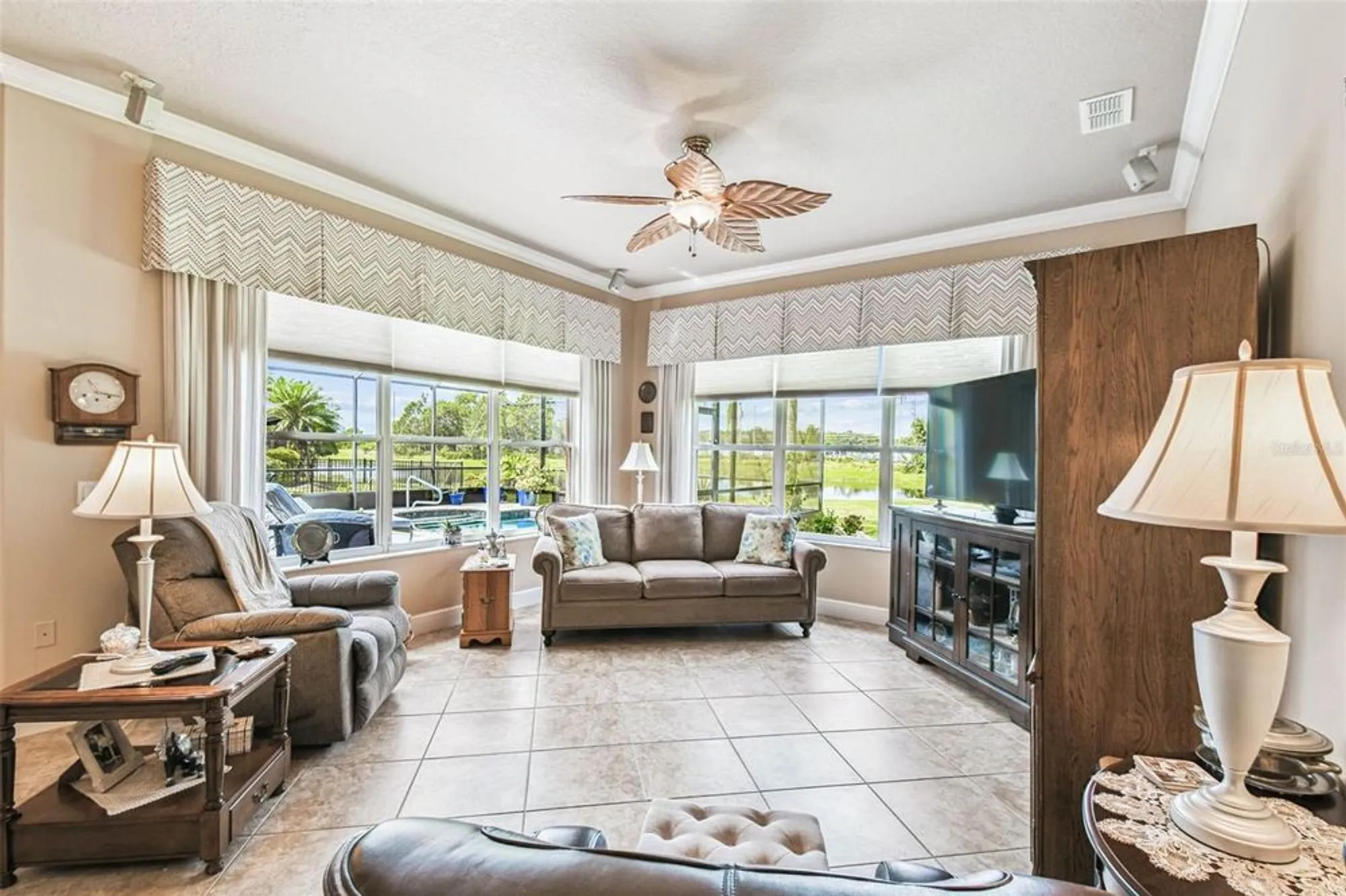 Property Slideshow image 11 of 63 | 541 milano rd, Kissimmee, FL, 34759