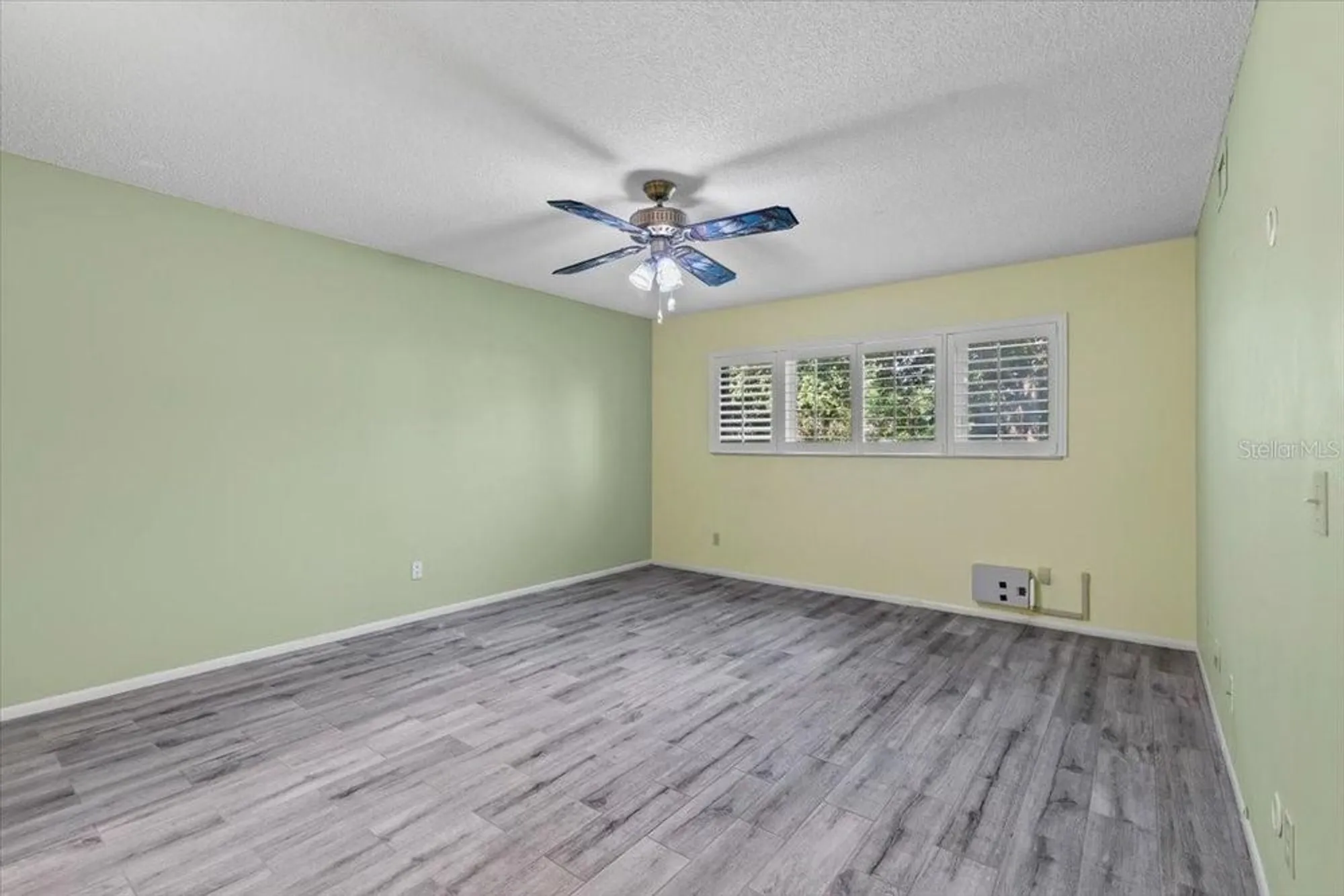 Property Slideshow image 17 of 37 | 2192 swedish dr apt 10, Clearwater, FL, 33763
