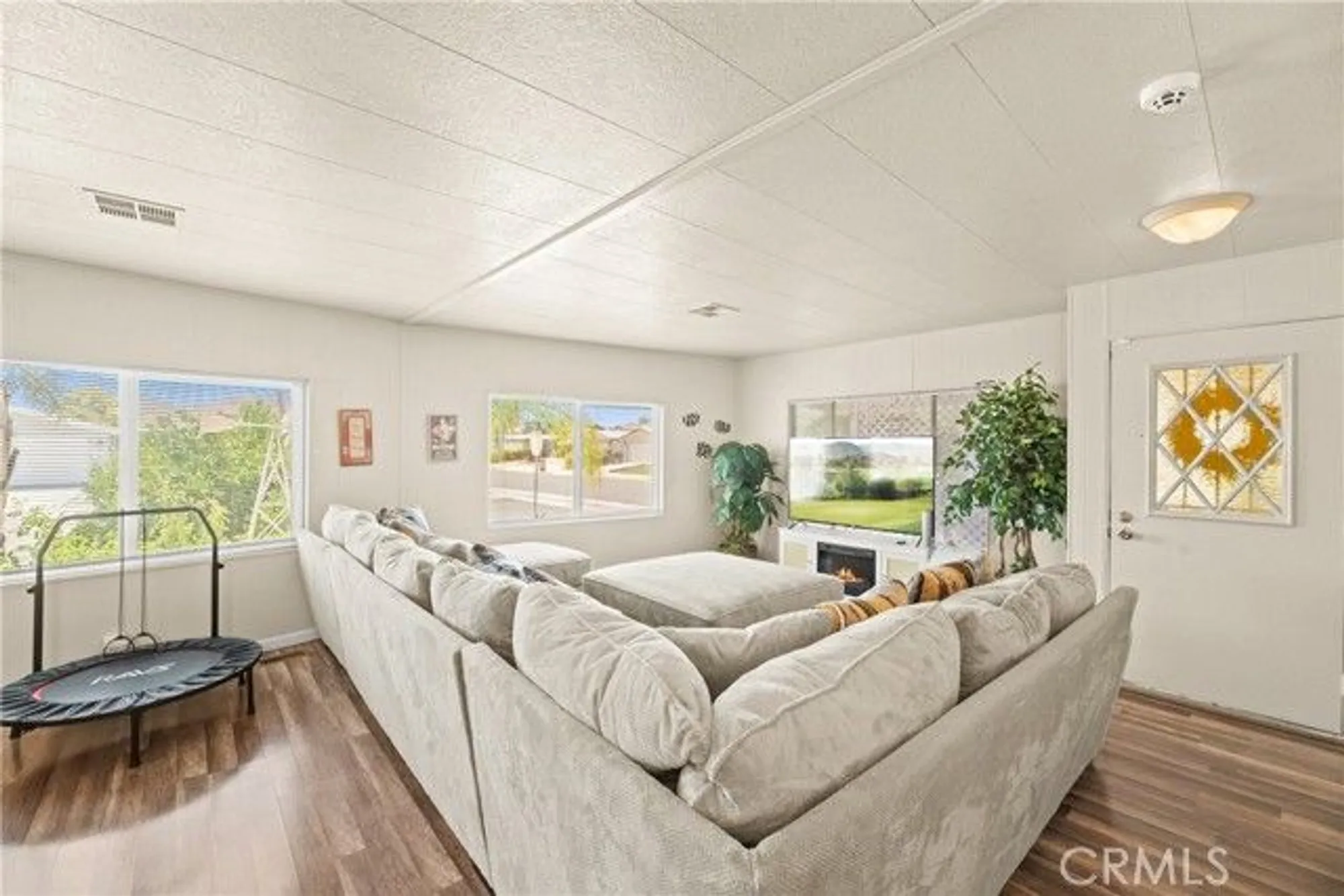 Property Slideshow image 13 of 60 | 2964 silver oak way, Hemet, CA, 92545