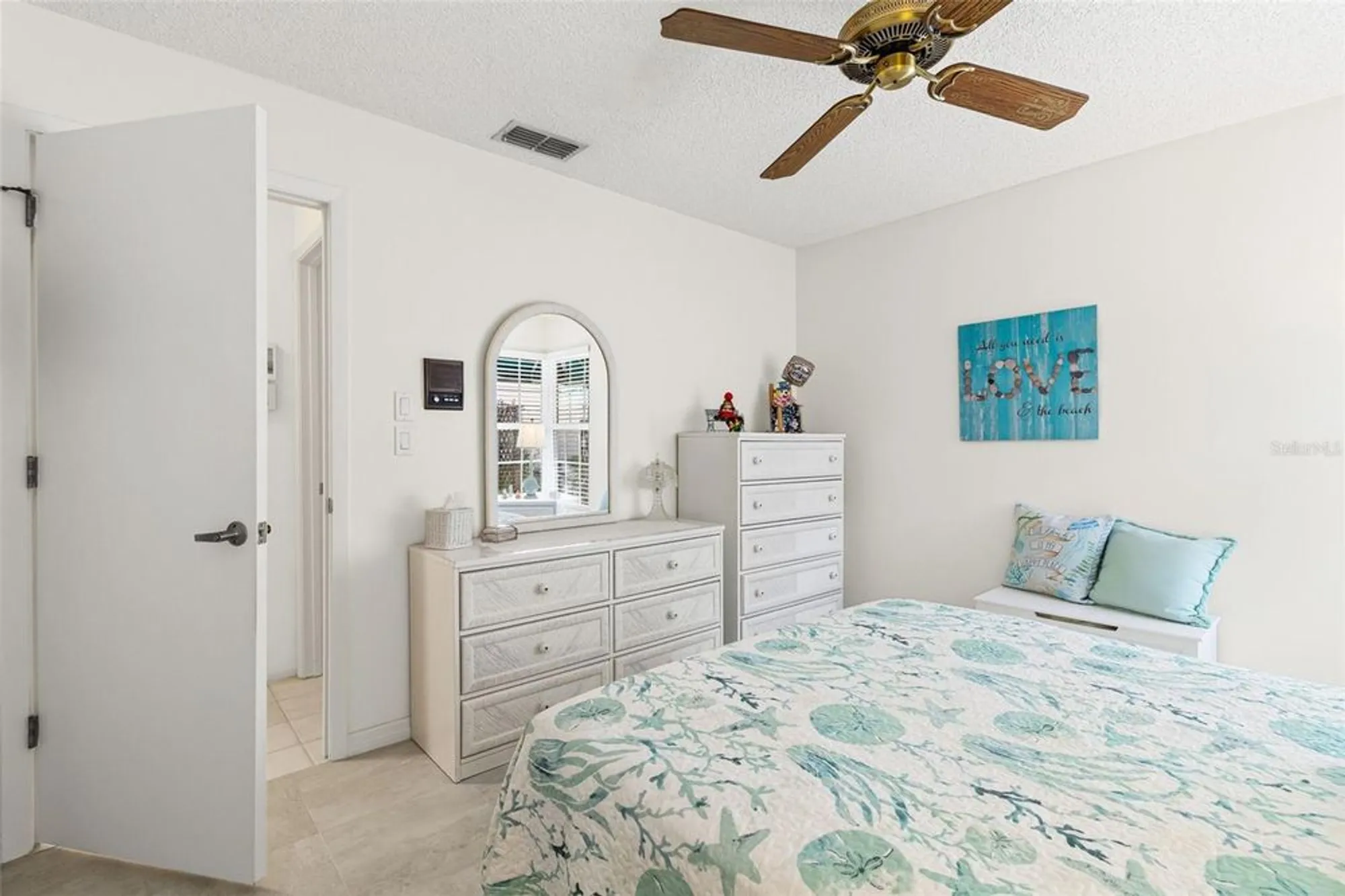 Property Slideshow image 34 of 61 | 6089 clubside dr # 00, Sarasota, FL, 34243