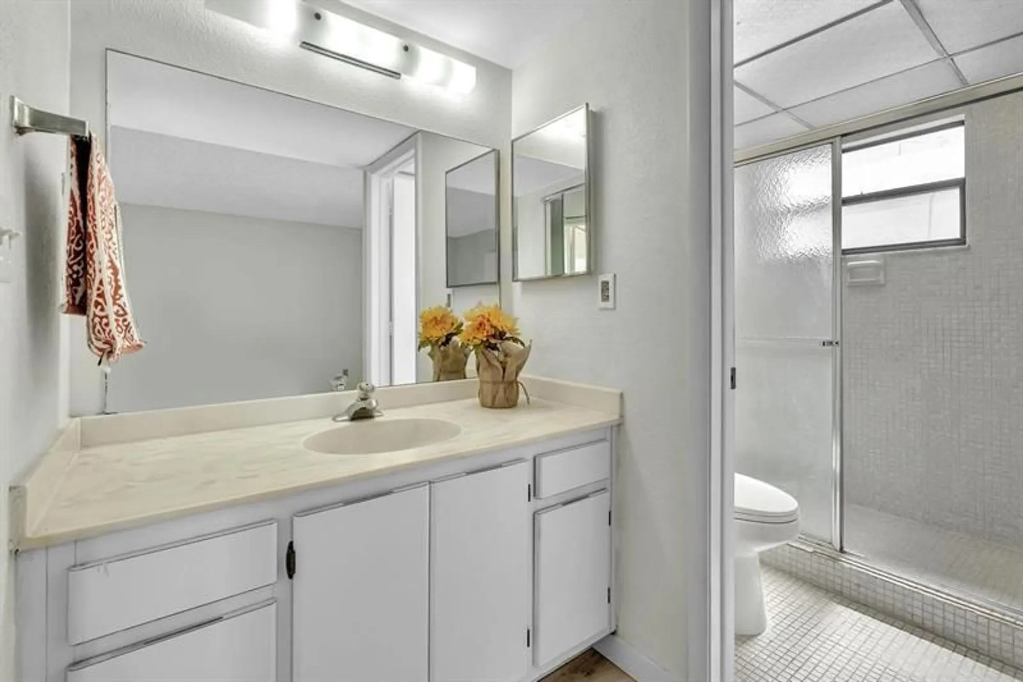 Property Slideshow image 23 of 48 | 6351 n university dr 324, Tamarac, FL, 33321