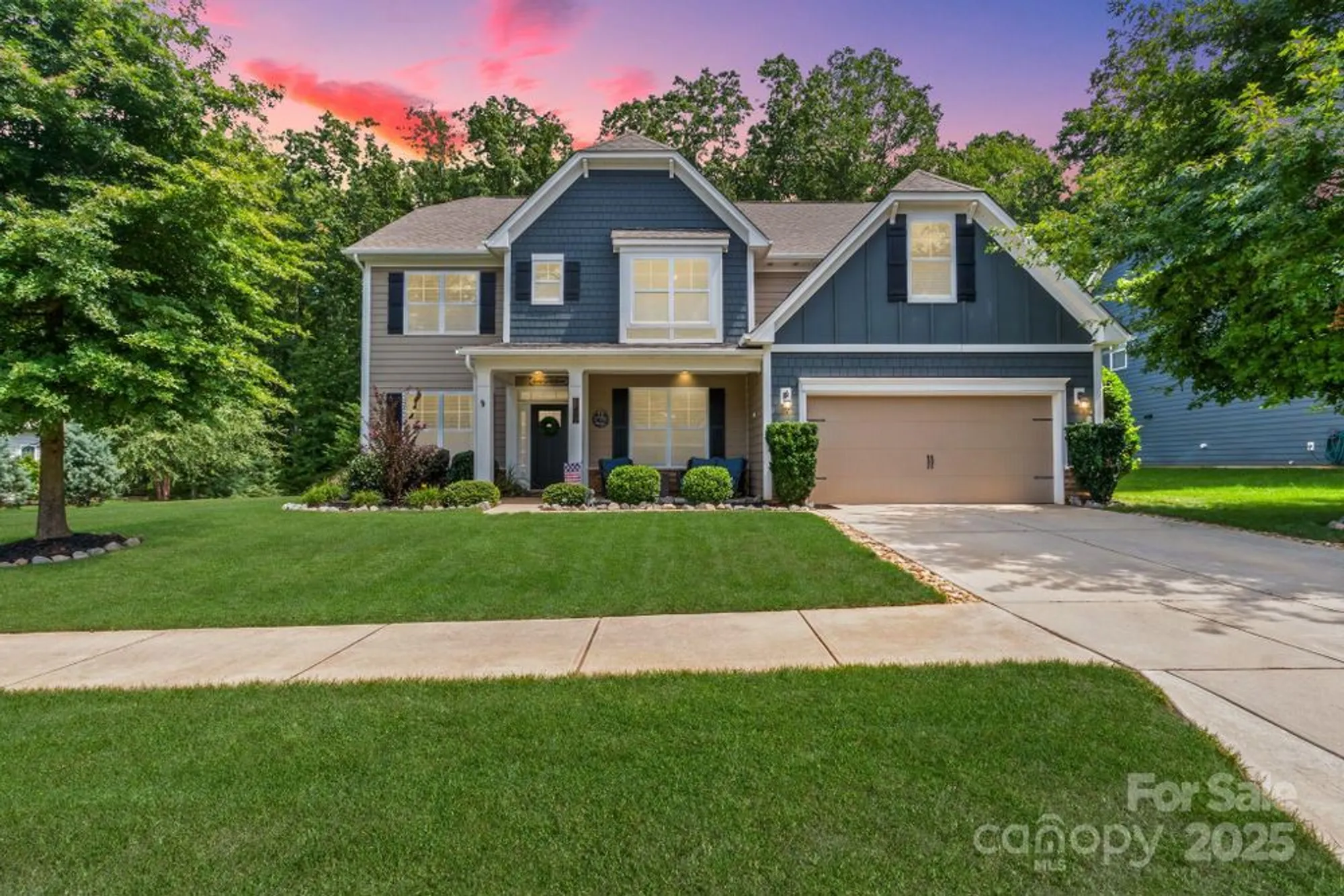 Property Slideshow image 2 of 48 | 142 canoe pole ln, Mooresville, NC, 28117