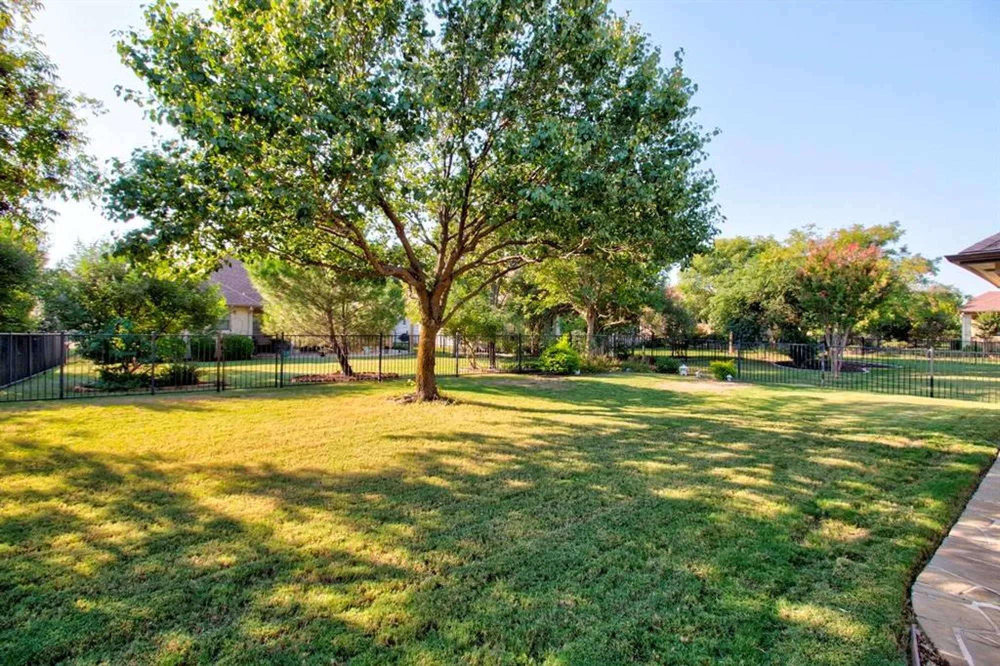 Property Slideshow image 35 of 35 | 9605 orangewood trl, Denton, TX, 76207
