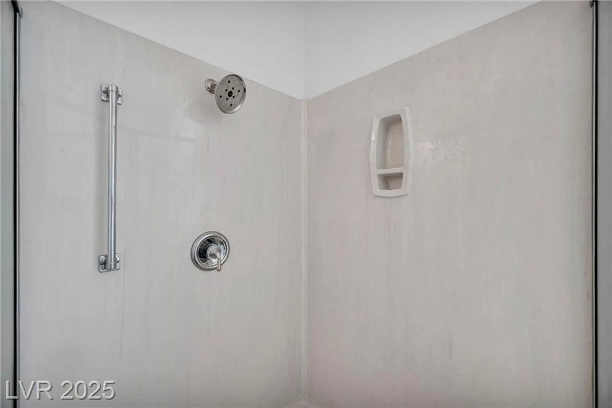 Property Slideshow image 46 of 71 | 2567 evening sky dr, Henderson, NV, 89052