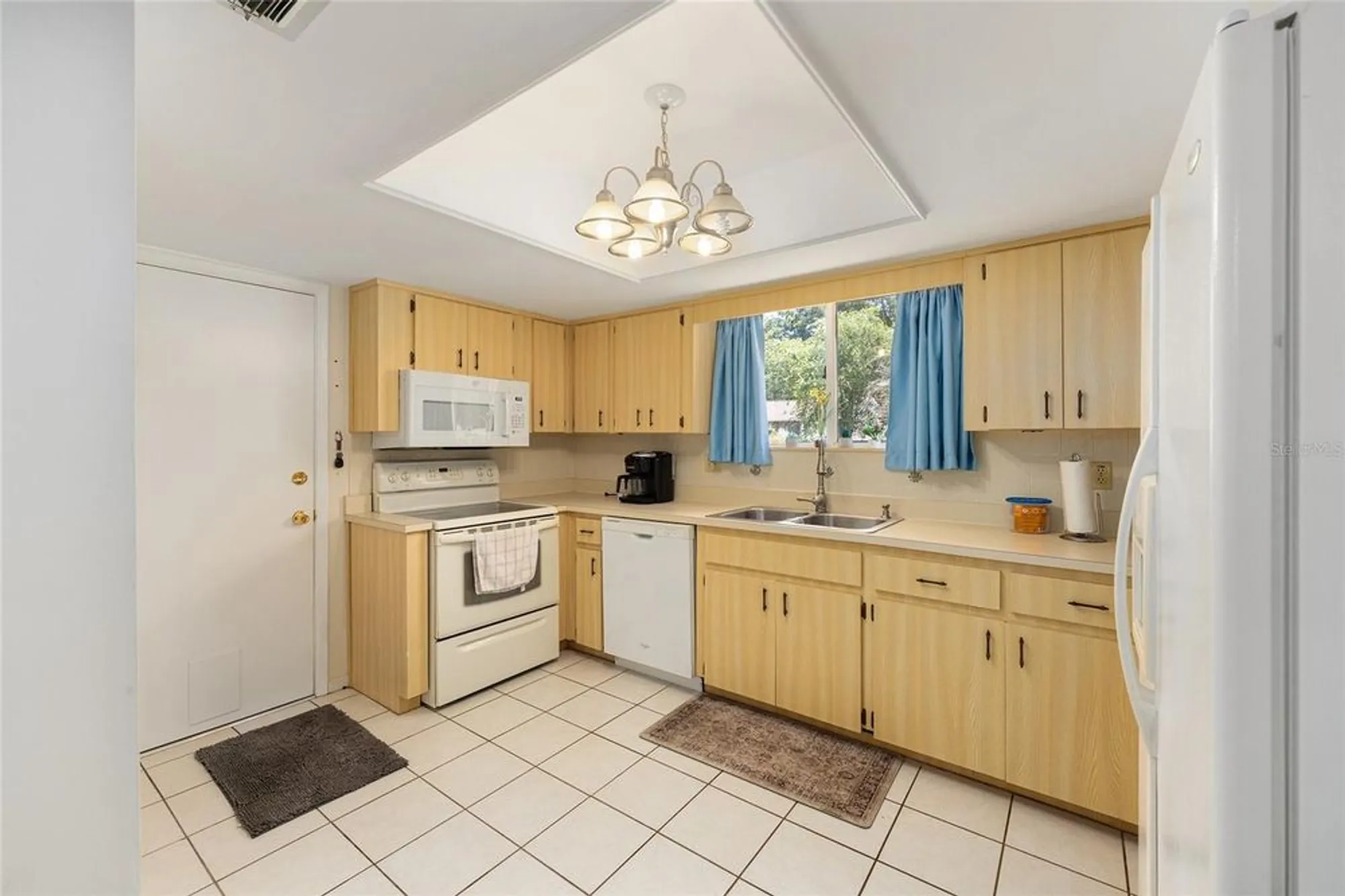Property Slideshow image 3 of 37 | 10888 sw 90th ct, Ocala, FL, 34481