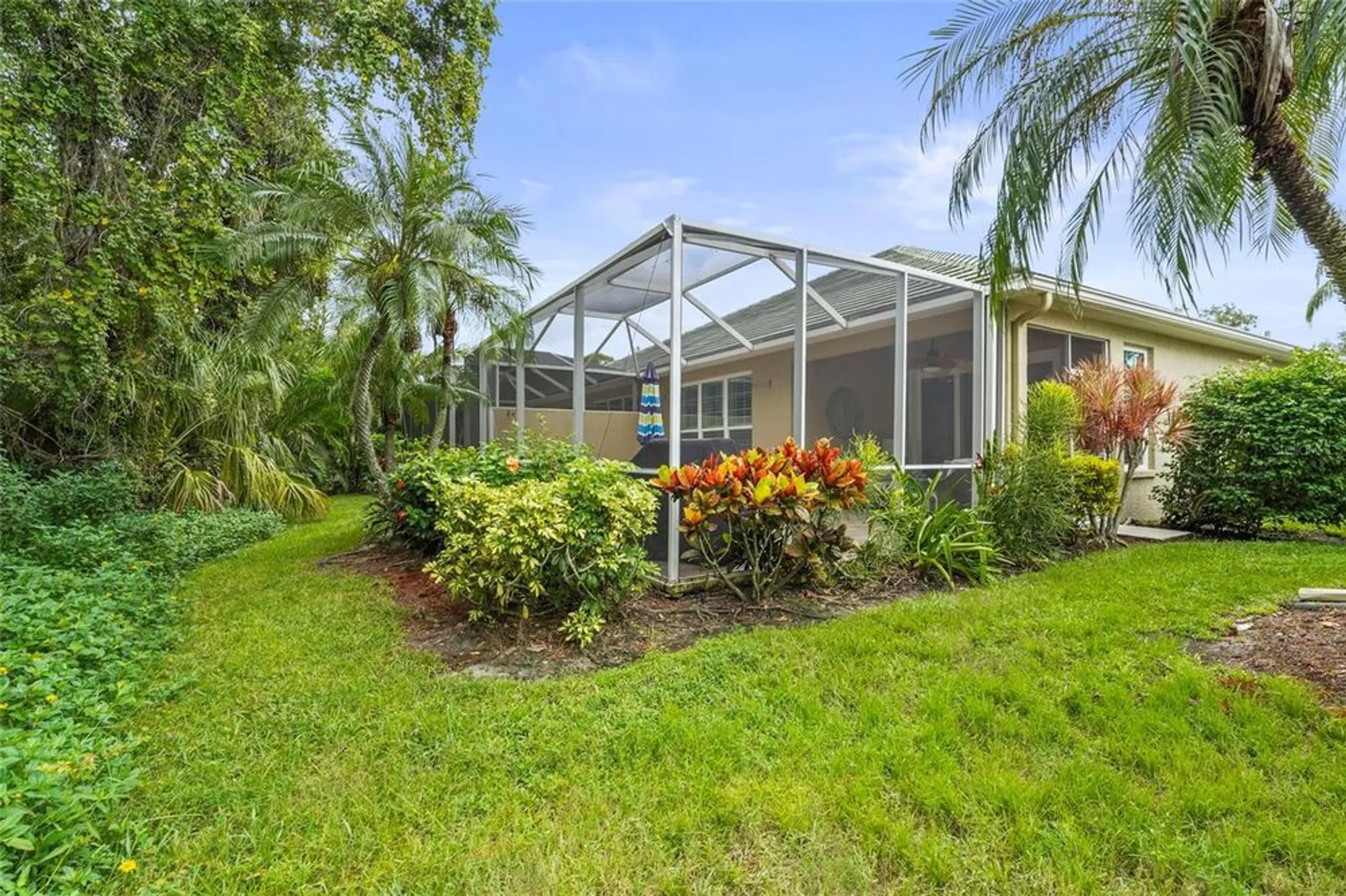 Property Slideshow image 39 of 54 | 4840 lakescene pl, Sarasota, FL, 34243