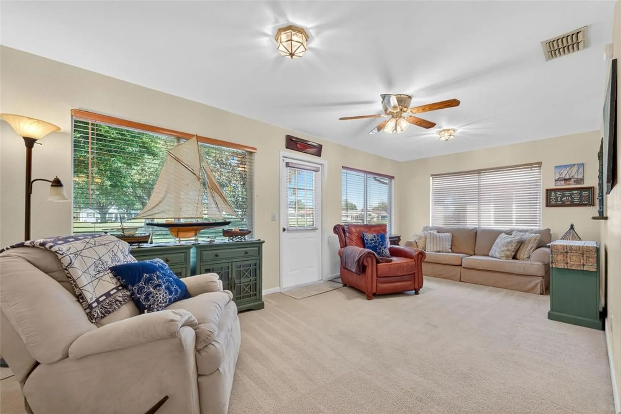 Property Slideshow image 21 of 57 | 1958 long boat dr, Lakeland, FL, 33810