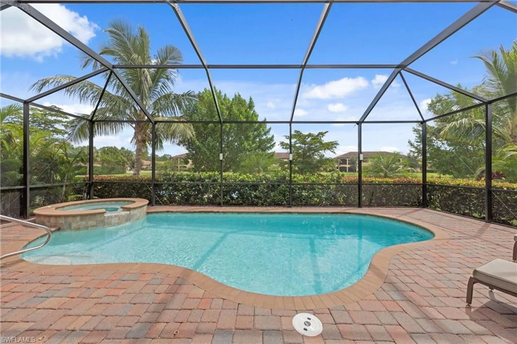 Property Slideshow image 38 of 49 | 28009 foxrock ct, Bonita Springs, FL, 34135