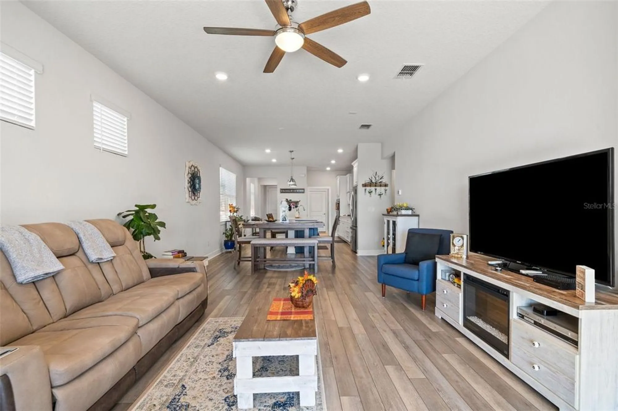 Property Slideshow image 21 of 49 | 8509 ocean tides cv, Parrish, FL, 34219