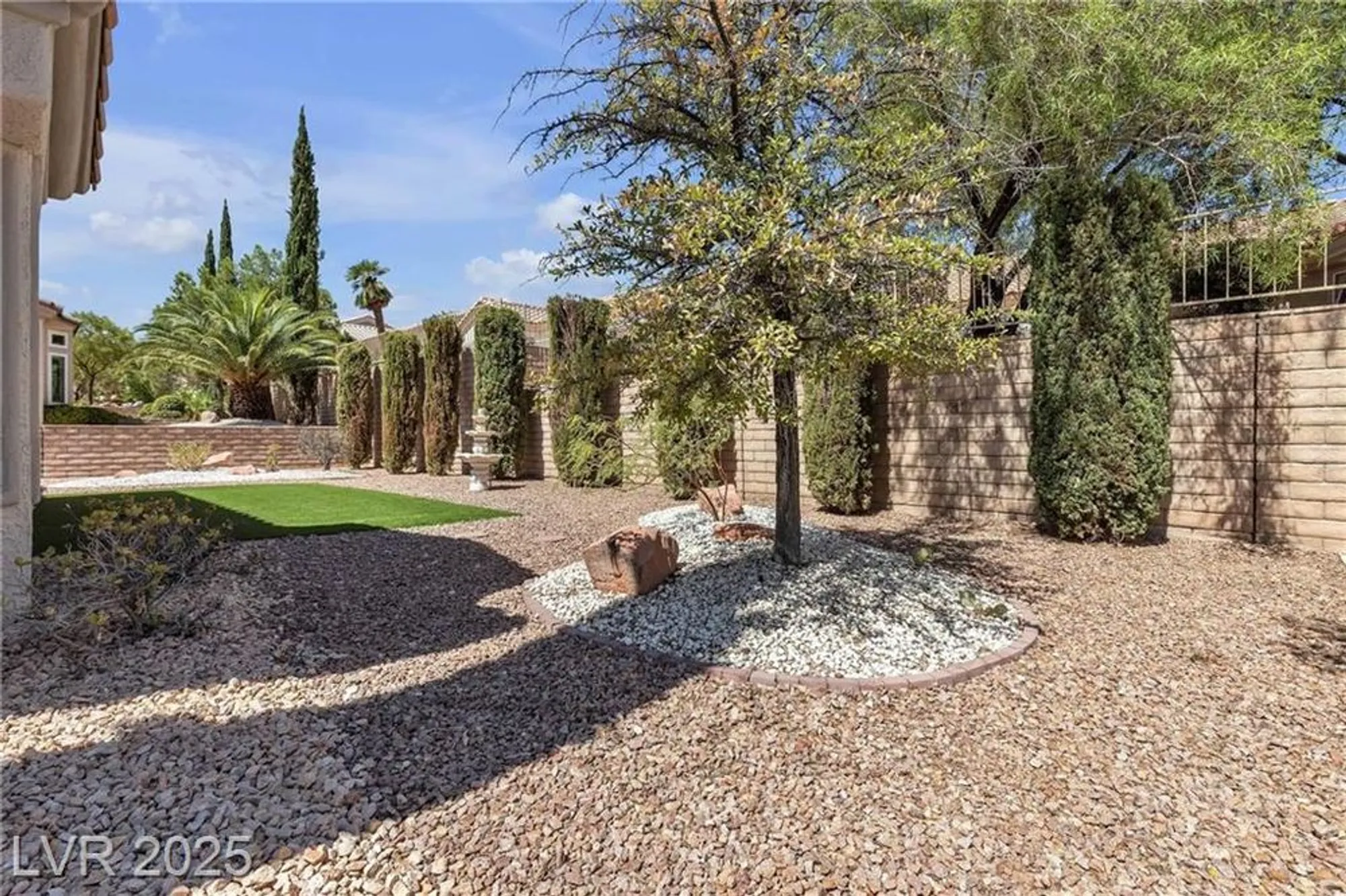 Property Slideshow image 30 of 51 | 10636 argents hill dr, Las Vegas, NV, 89134