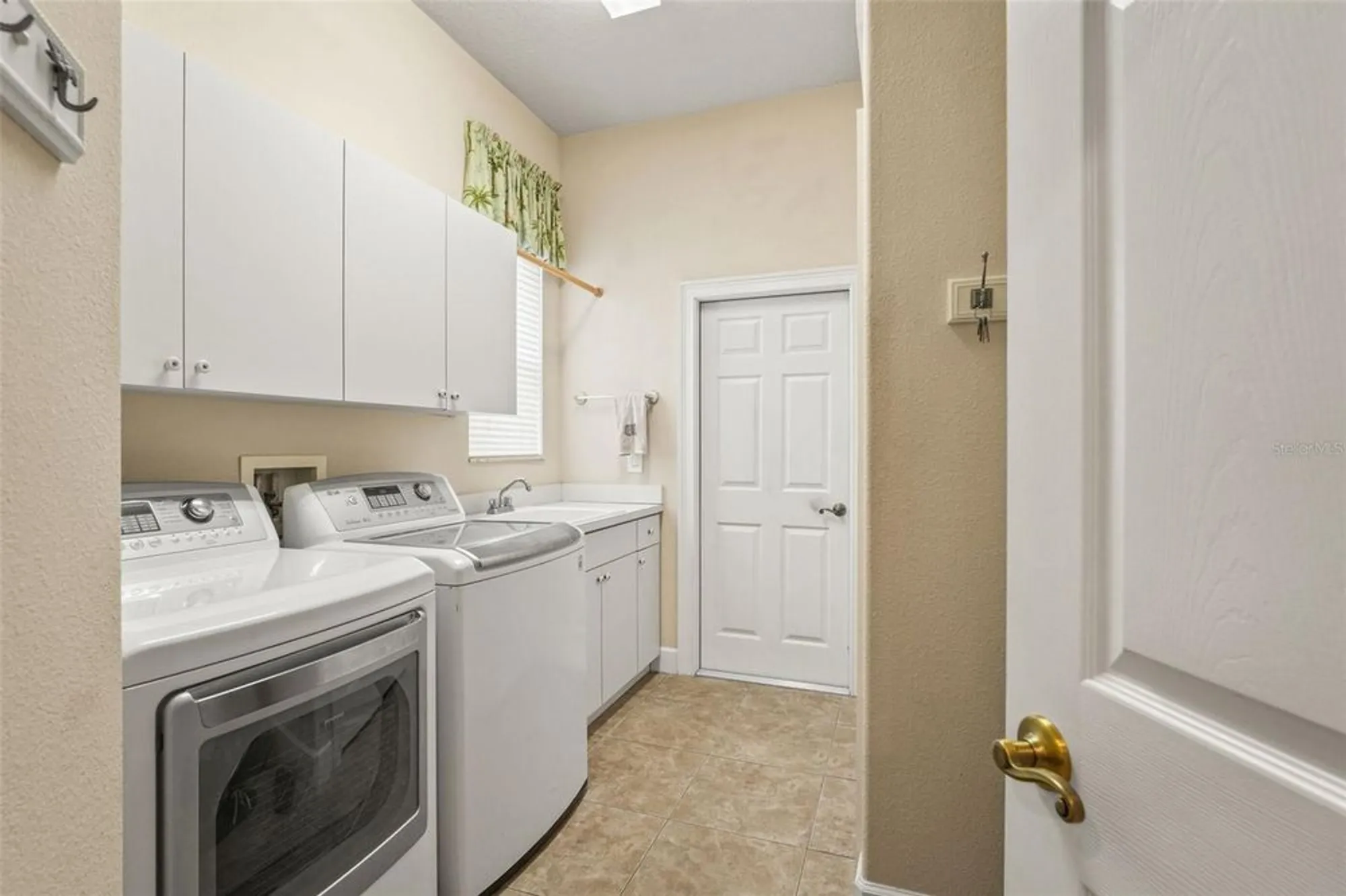 Property Slideshow image 28 of 50 | 9059 penelope dr, Weeki Wachee, FL, 34613