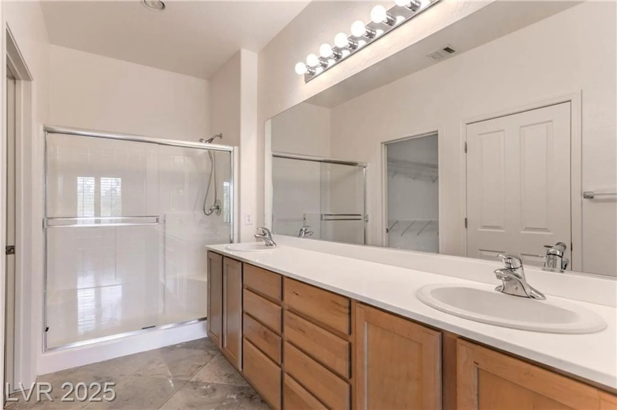 Property Slideshow image 14 of 33 | 7713 songster st, North Las Vegas, NV, 89084
