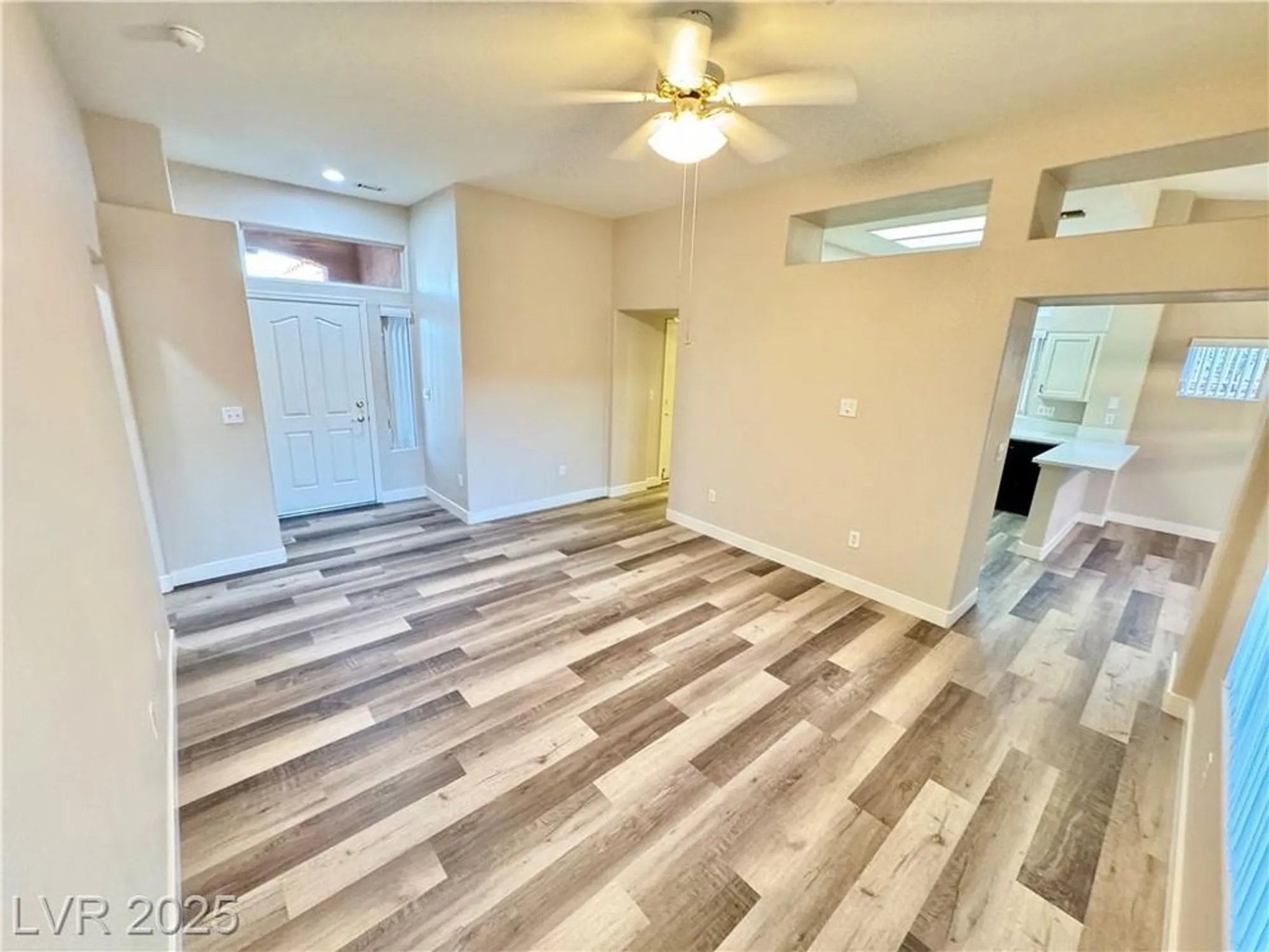 Property Slideshow image 3 of 98 | 10316 bent brook pl, Las Vegas, NV, 89134