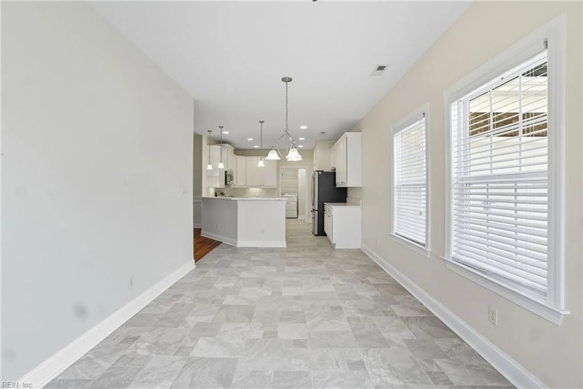 Property Slideshow image 10 of 34 | 1439 thistlewood ln, Chesapeake, VA, 23320