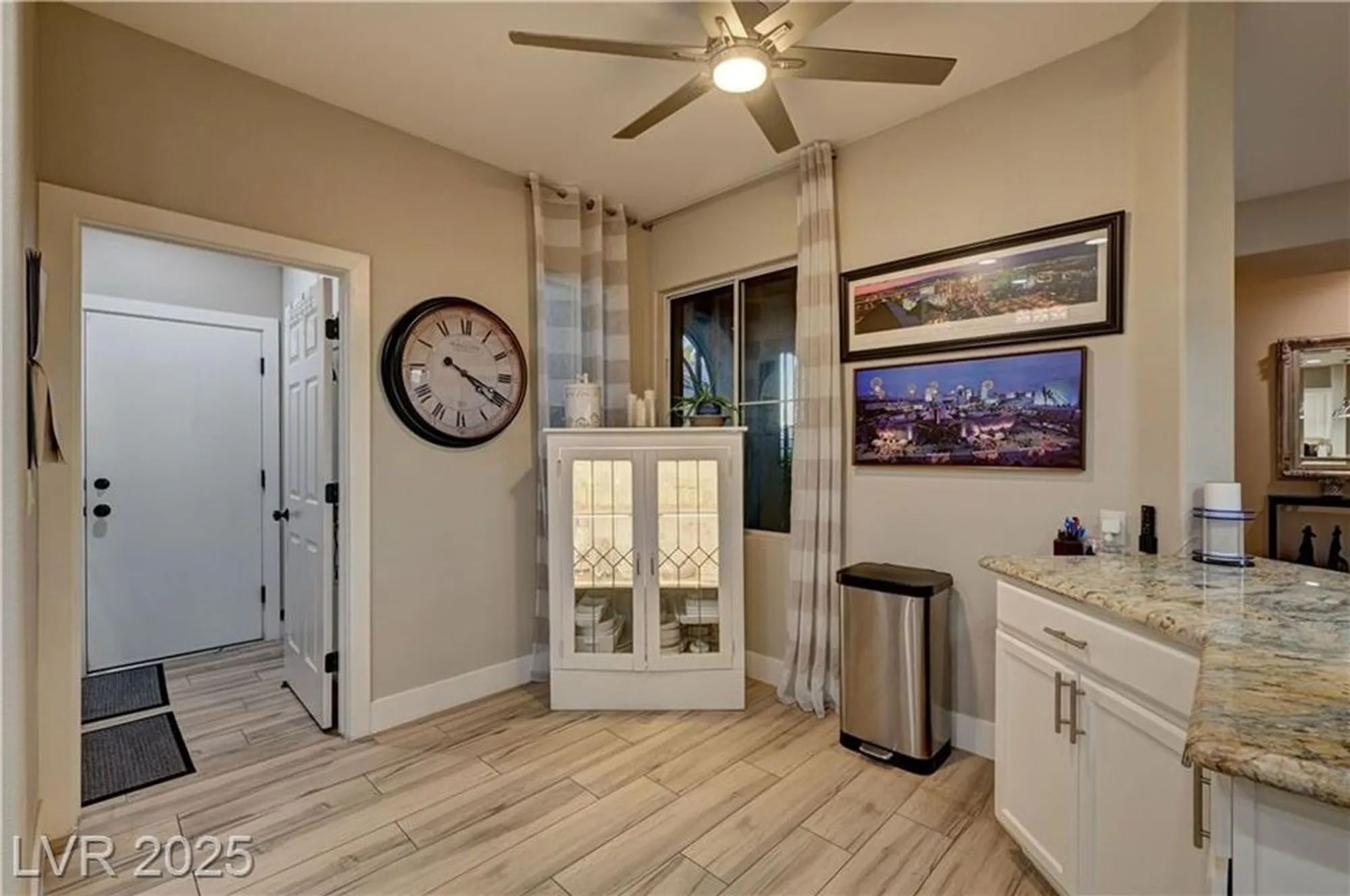 Property Slideshow image 16 of 50 | 3034 hickory valley rd, Henderson, NV, 89052