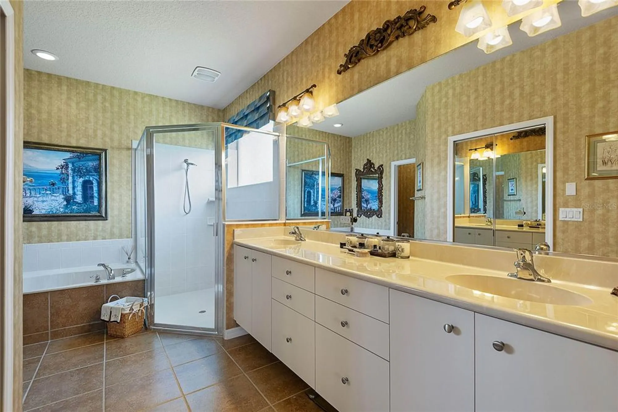 Property Slideshow image 26 of 67 | 680 elk river dr, Ormond Beach, FL, 32174