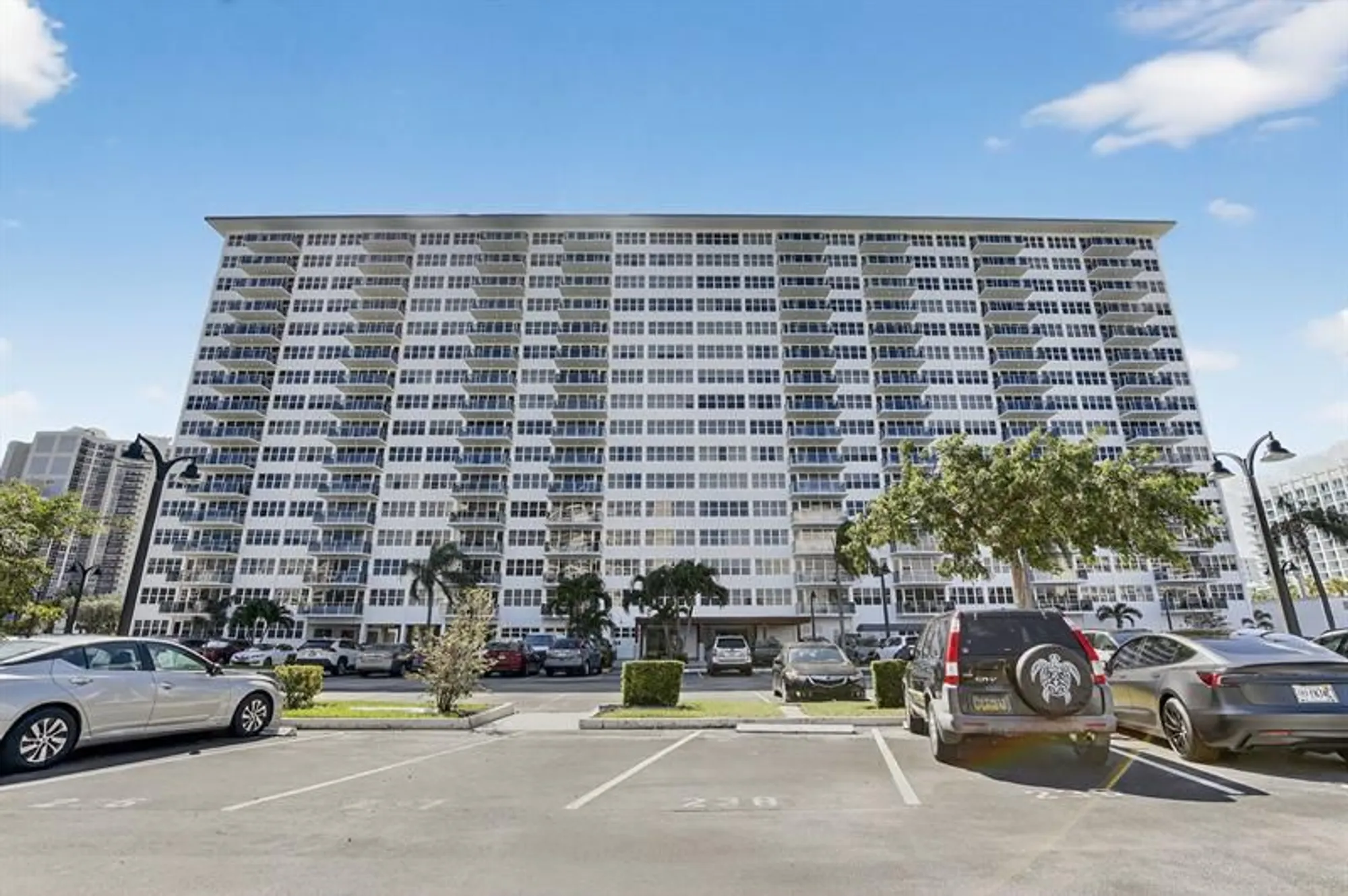Property Slideshow image 28 of 28 | 3333 ne 34th st 209, Fort Lauderdale, FL, 33308