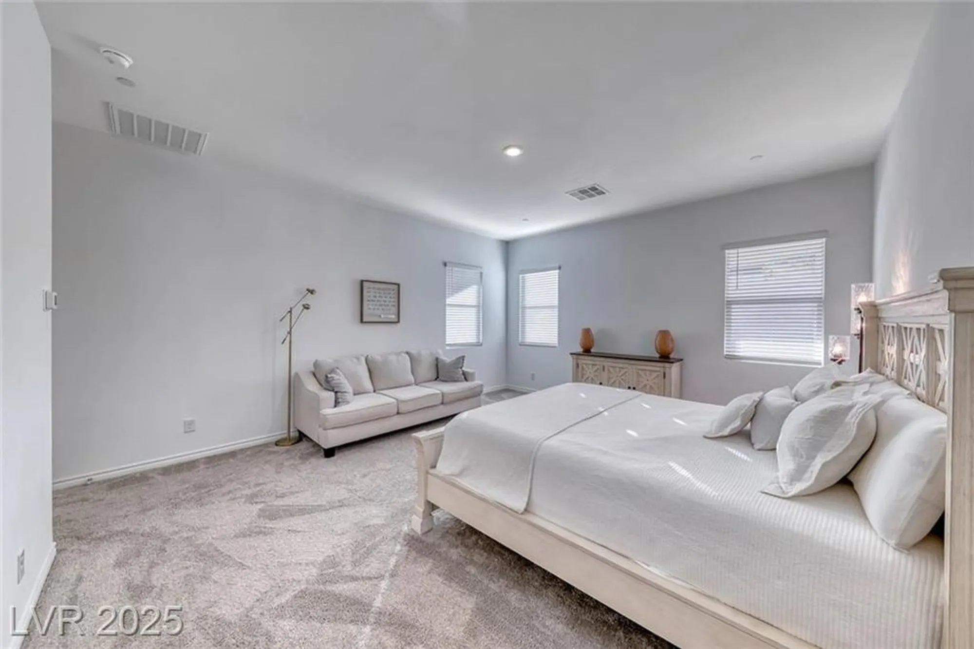 Property Slideshow image 28 of 65 | 141 juliette pointe ln, Henderson, NV, 89011