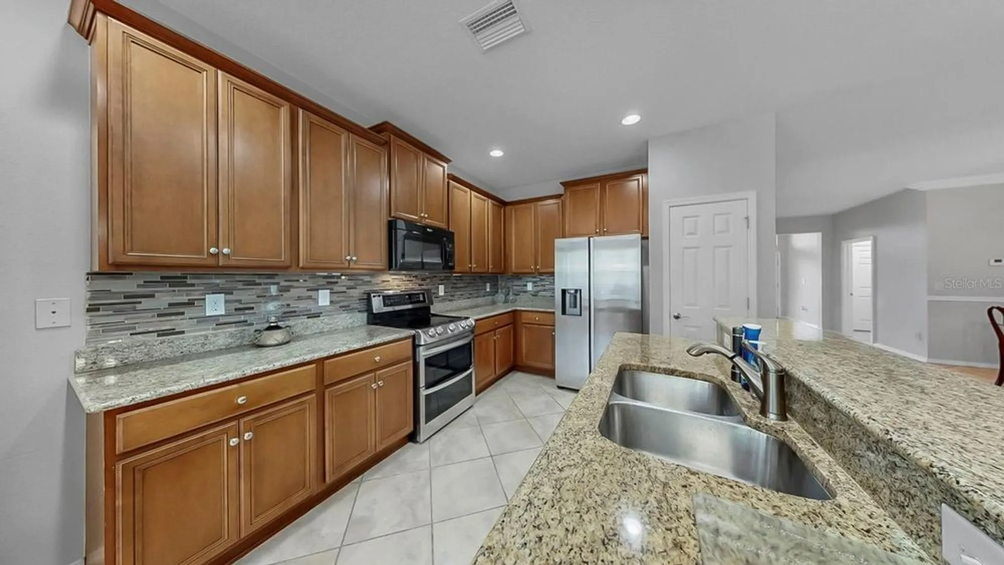 Property Slideshow image 8 of 33 | 349 laurel falls dr, Apollo Beach, FL, 33572