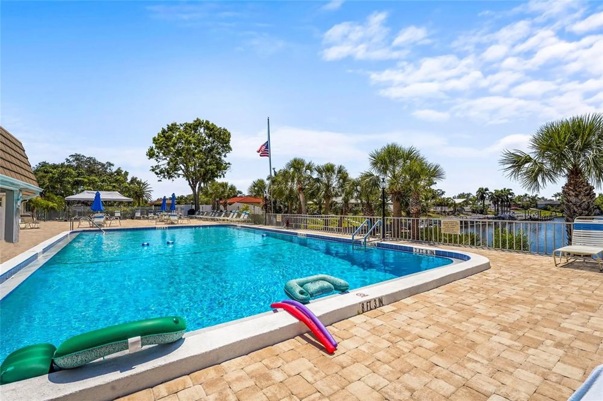 Property Slideshow image 30 of 39 | 2531 riverbluff pkwy # v181, Sarasota, FL, 34231
