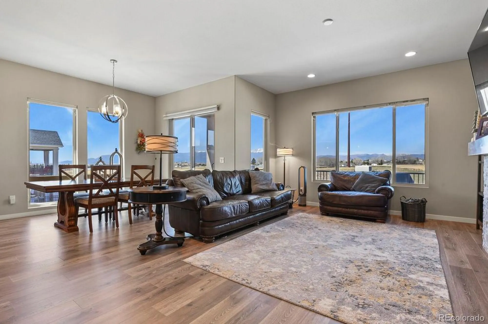 Property Slideshow image 8 of 50 | 6272 lochside vw, Colorado Springs, CO, 80927