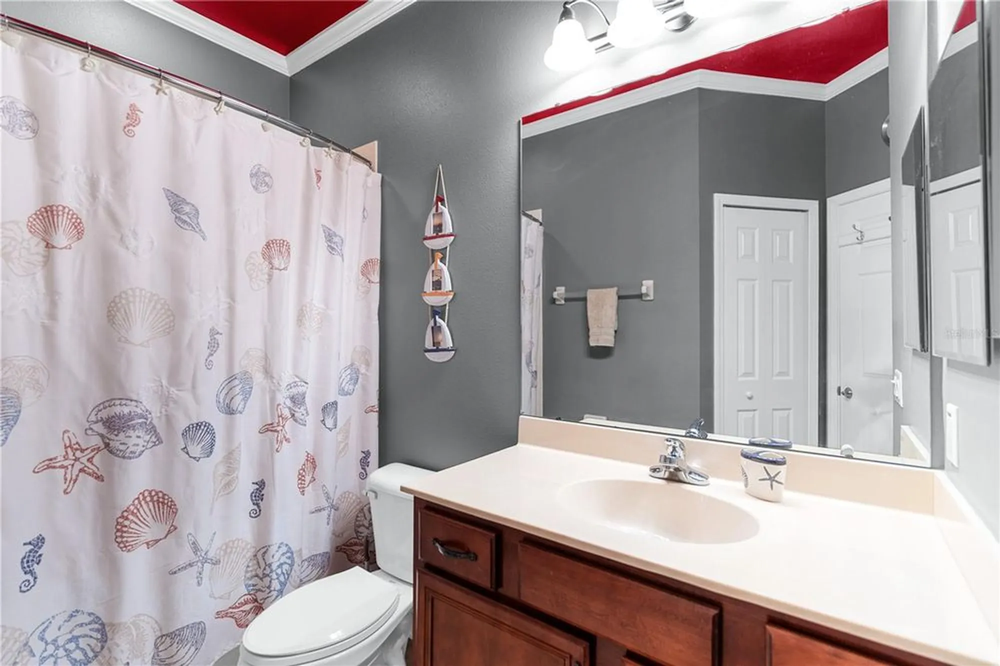 Property Slideshow image 52 of 97 | 5210 golden isles dr, Apollo Beach, FL, 33572