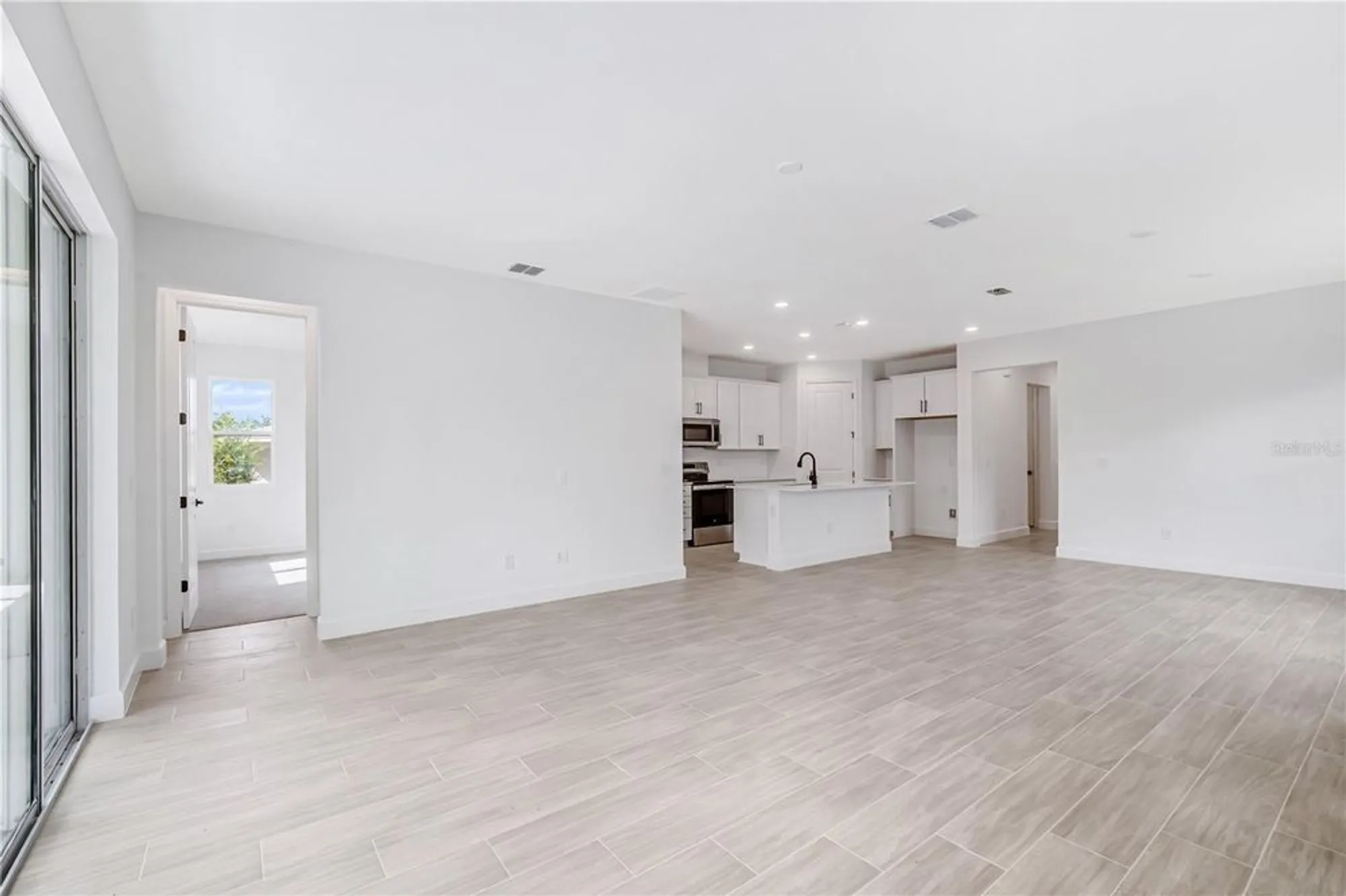 Property Slideshow image 18 of 47 | 9157 players dr, Weeki Wachee, FL, 34613