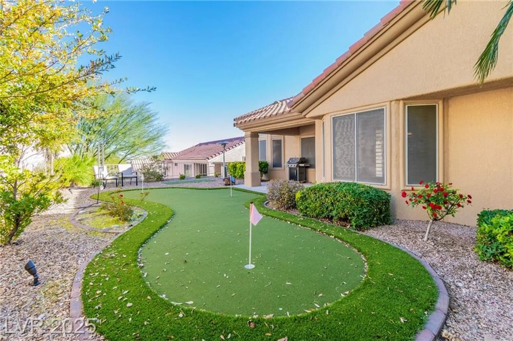 Property Slideshow image 23 of 30 | 10400 georgetown pl, Las Vegas, NV, 89134
