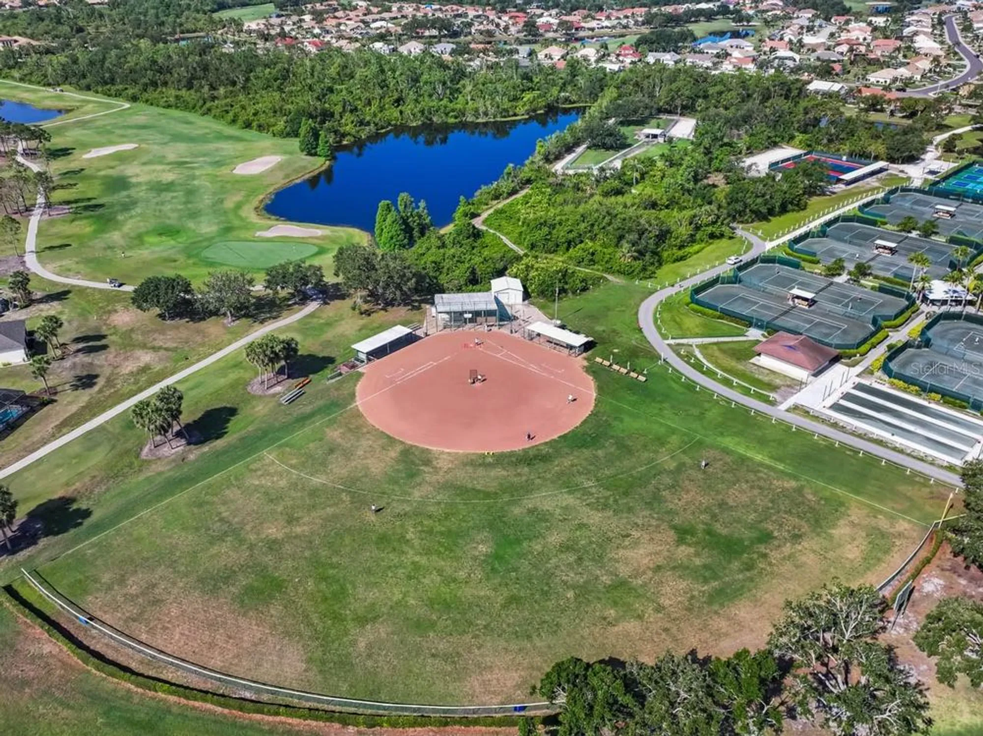 Property Slideshow image 55 of 60 | 809 chipper dr, Sun City Center, FL, 33573