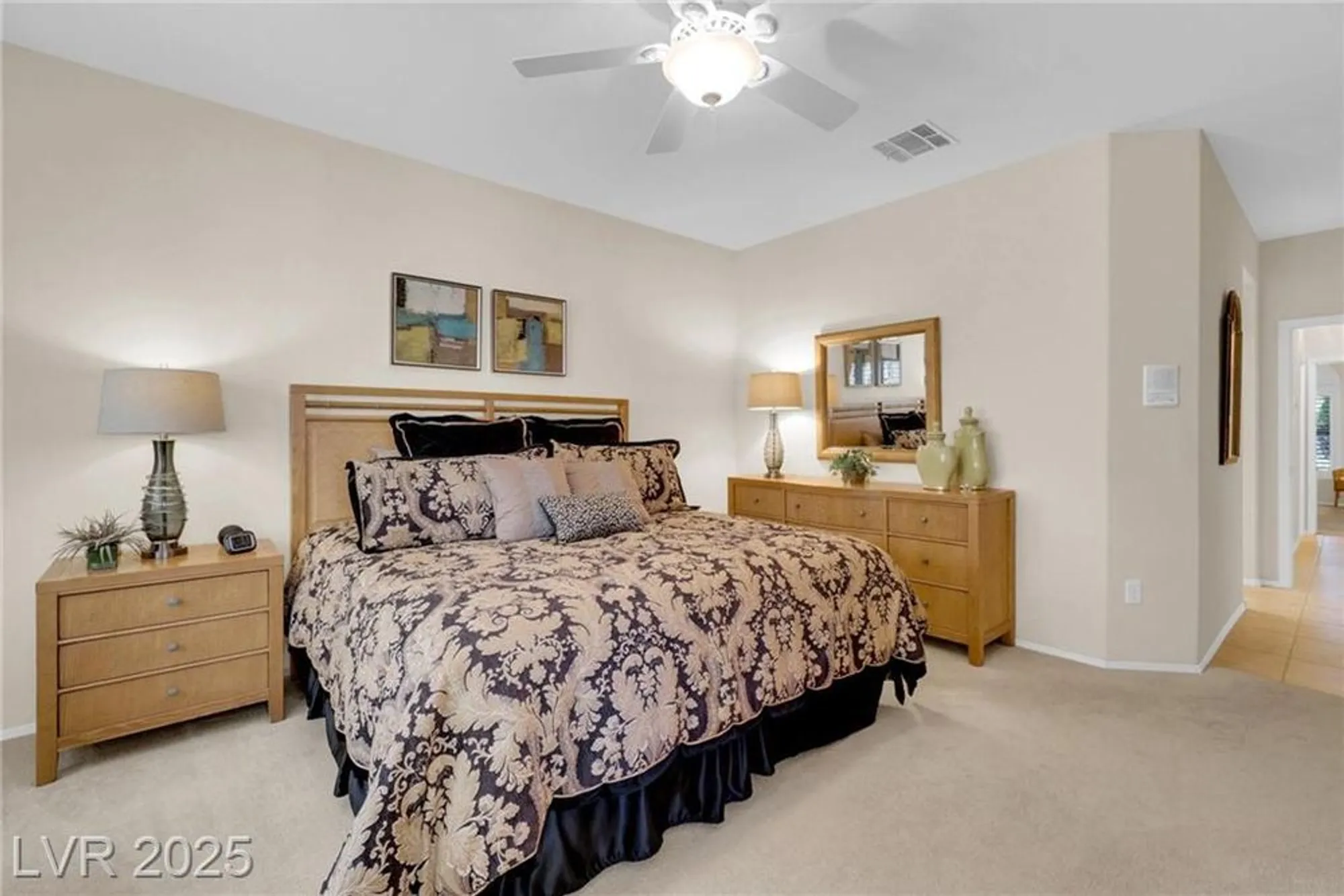 Property Slideshow image 16 of 37 | 1668 sebring hills dr, Henderson, NV, 89052
