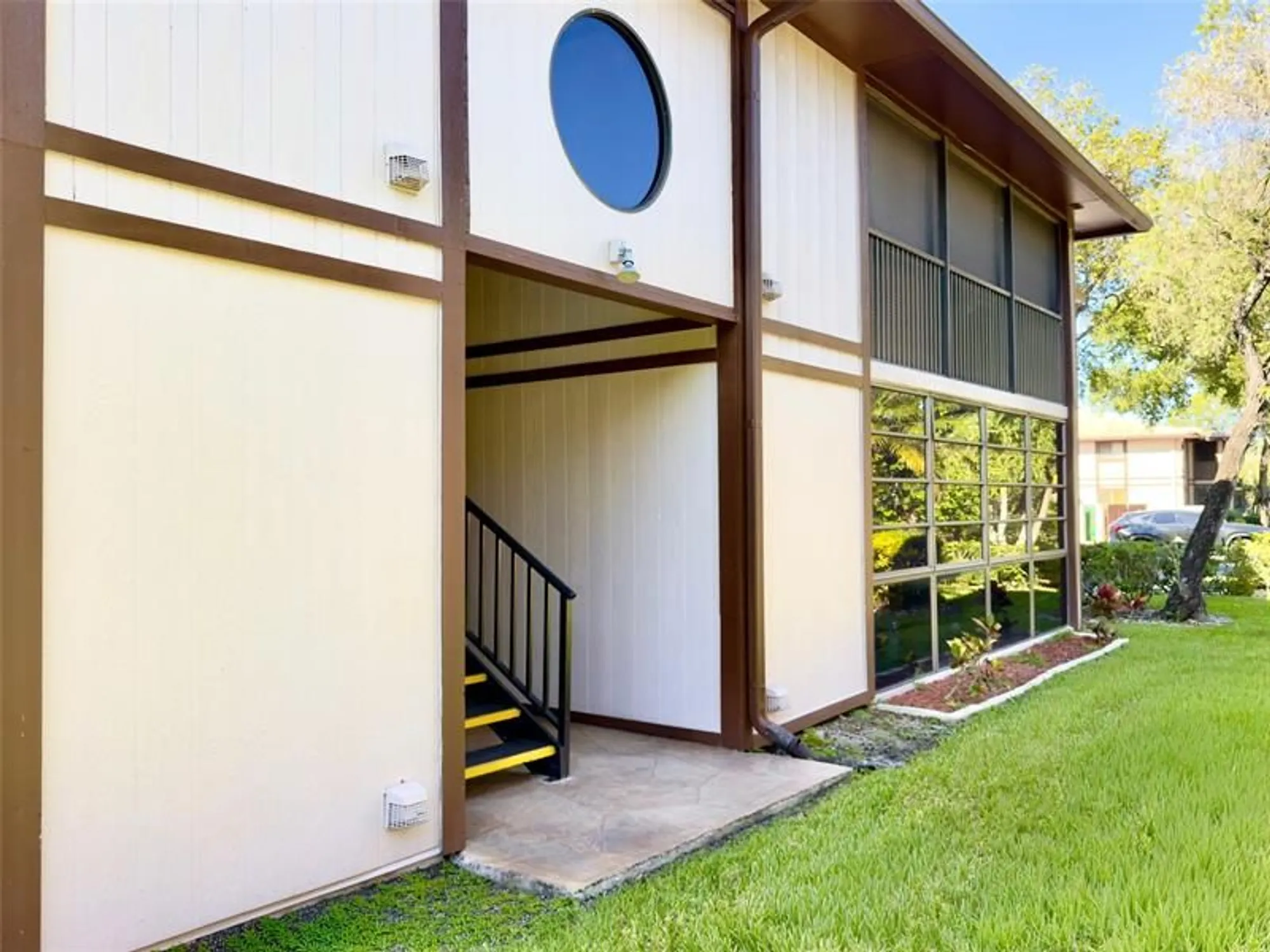 Property Slideshow image 34 of 51 | 9988 n belfort cir 111, Tamarac, FL, 33321