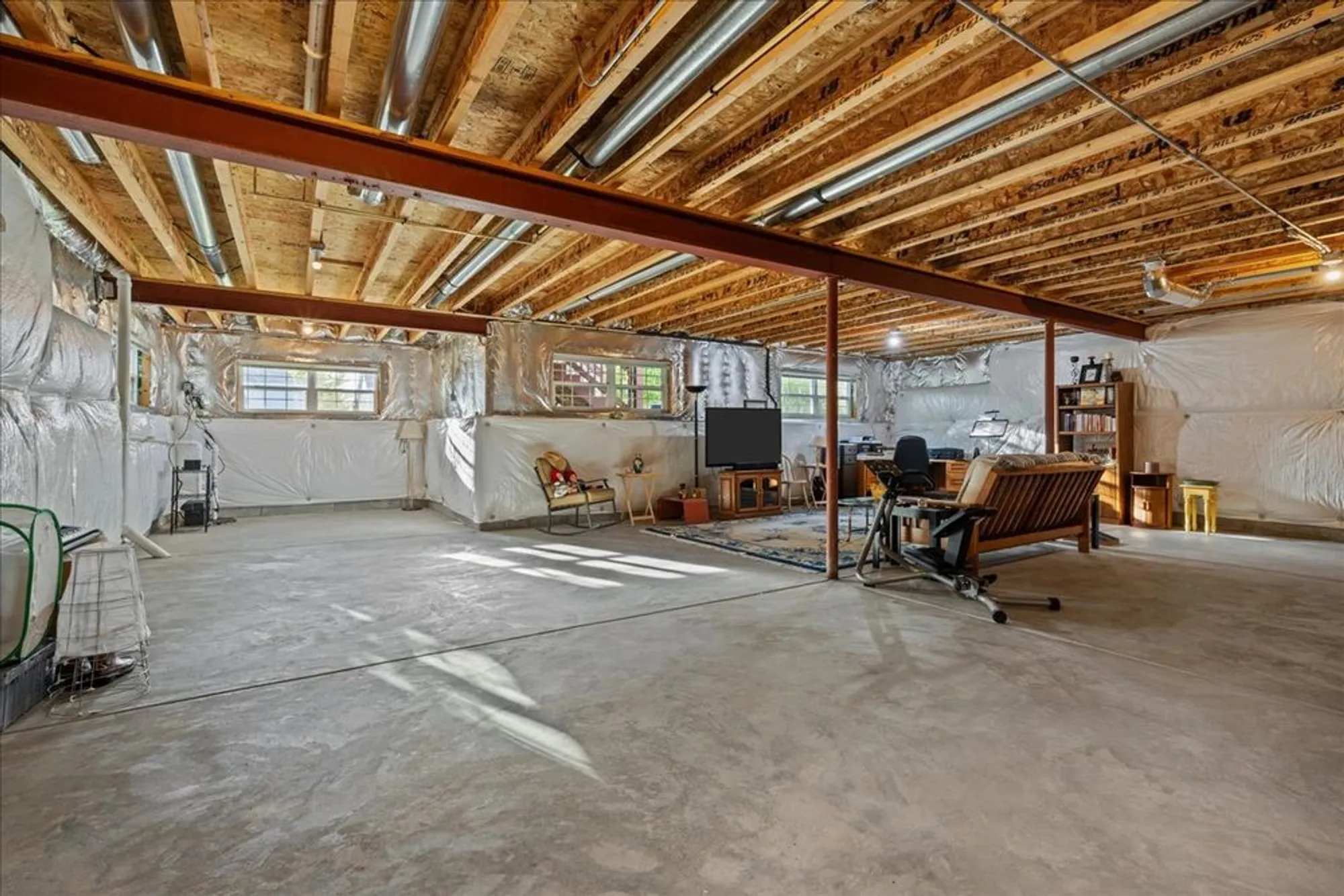 Property Slideshow image 27 of 30 | 1148 drury ln, Aurora, IL, 60502