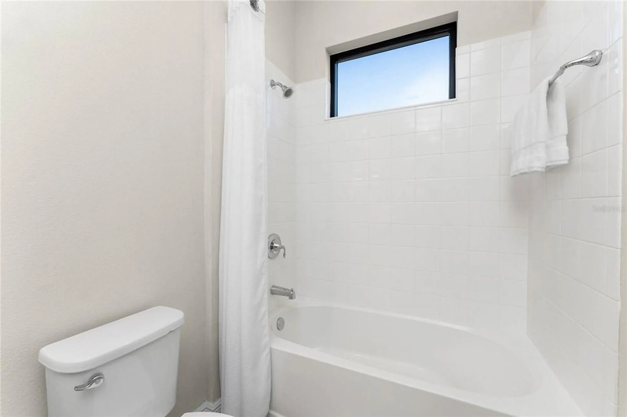 Property Slideshow image 36 of 71 | 26798 weiskopf dr, Englewood, FL, 34223