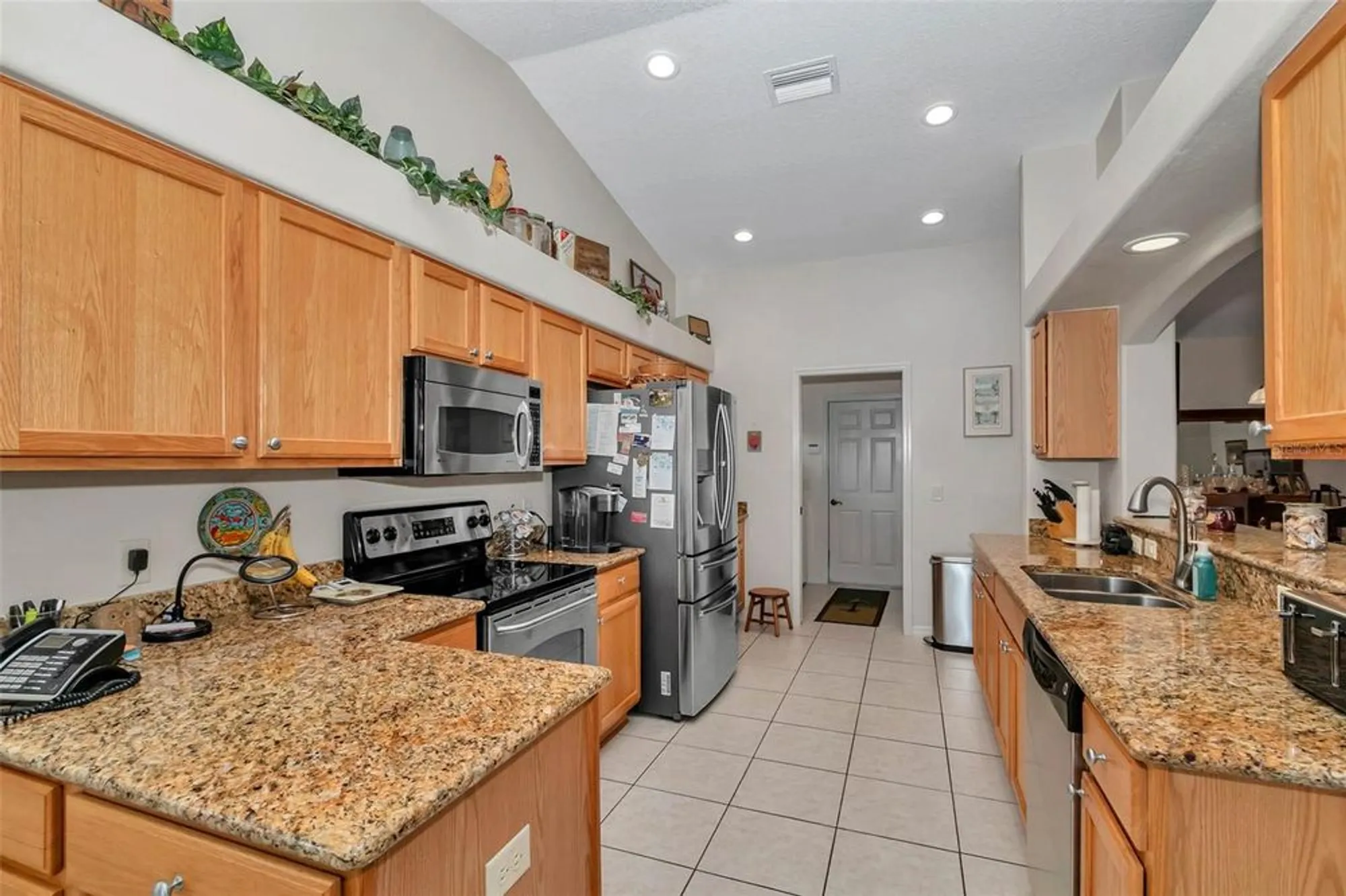 Property Slideshow image 16 of 72 | 15541 sw 11th terrace rd, Ocala, FL, 34473