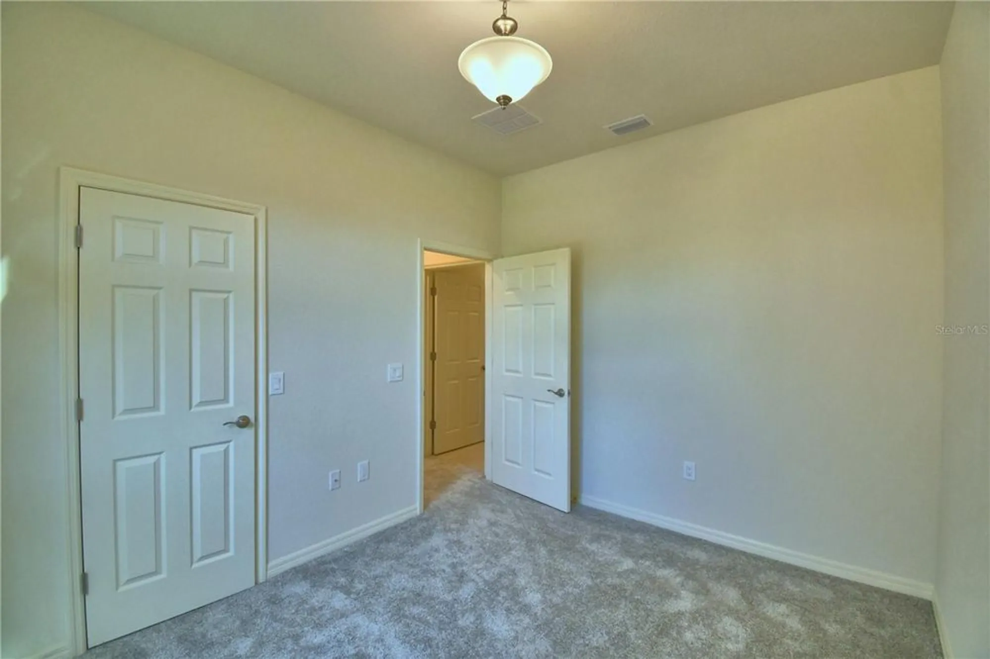 Property Slideshow image 22 of 73 | 1709 linz ct, Winter Haven, FL, 33884