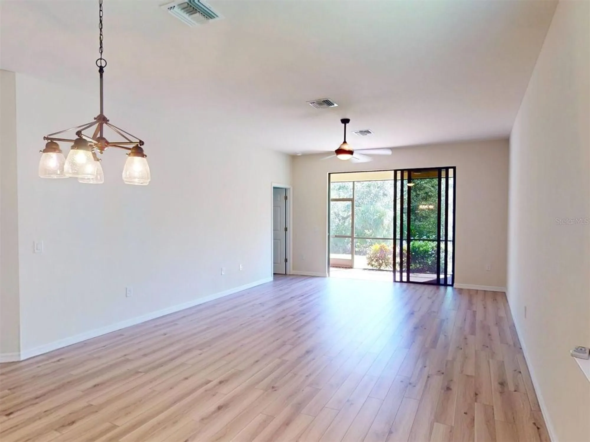 Property Slideshow image 19 of 85 | 2476 daisy dr, North Port, FL, 34289