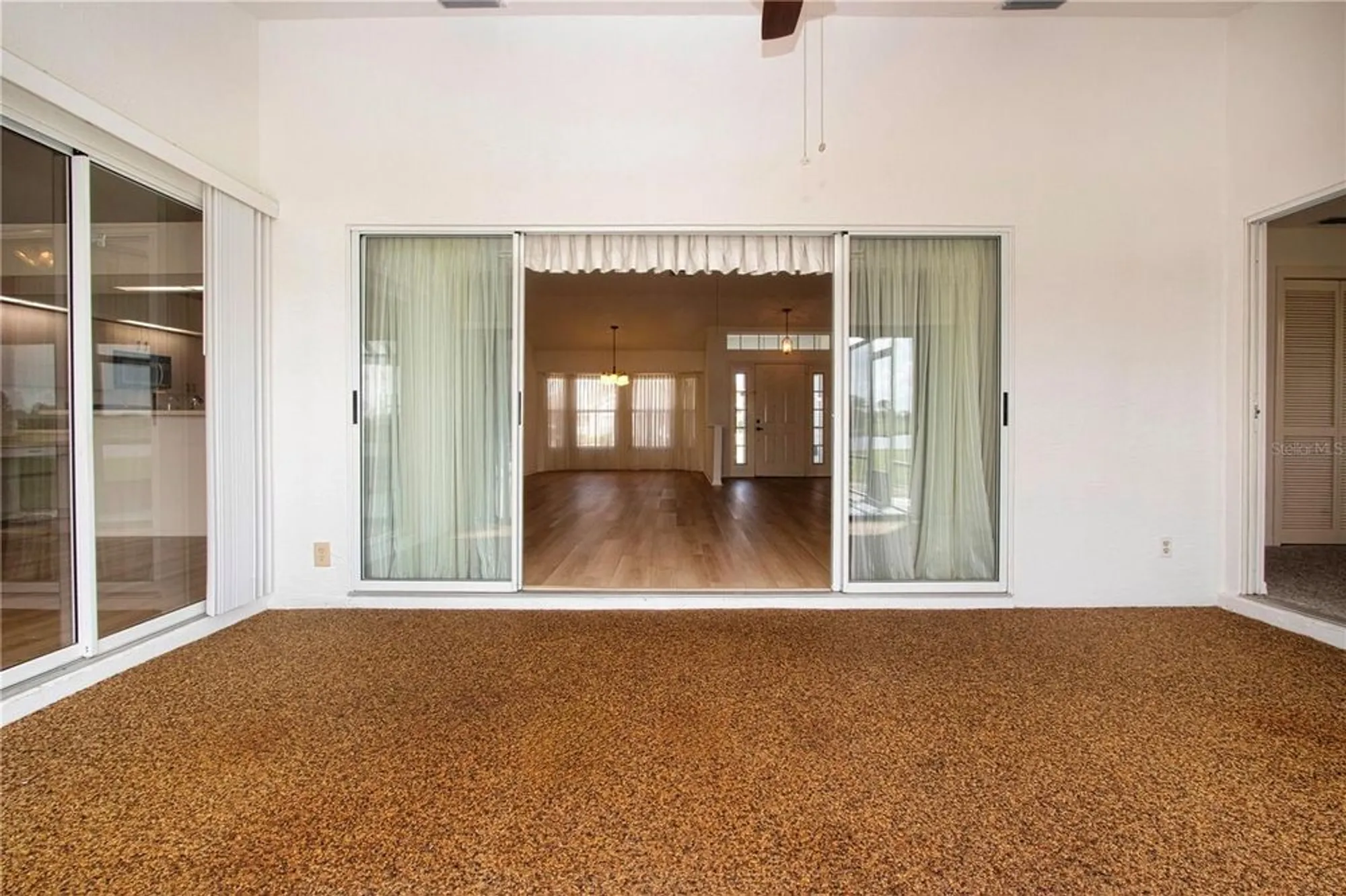 Property Slideshow image 14 of 60 | 2016 new bedford dr, Sun City Center, FL, 33573