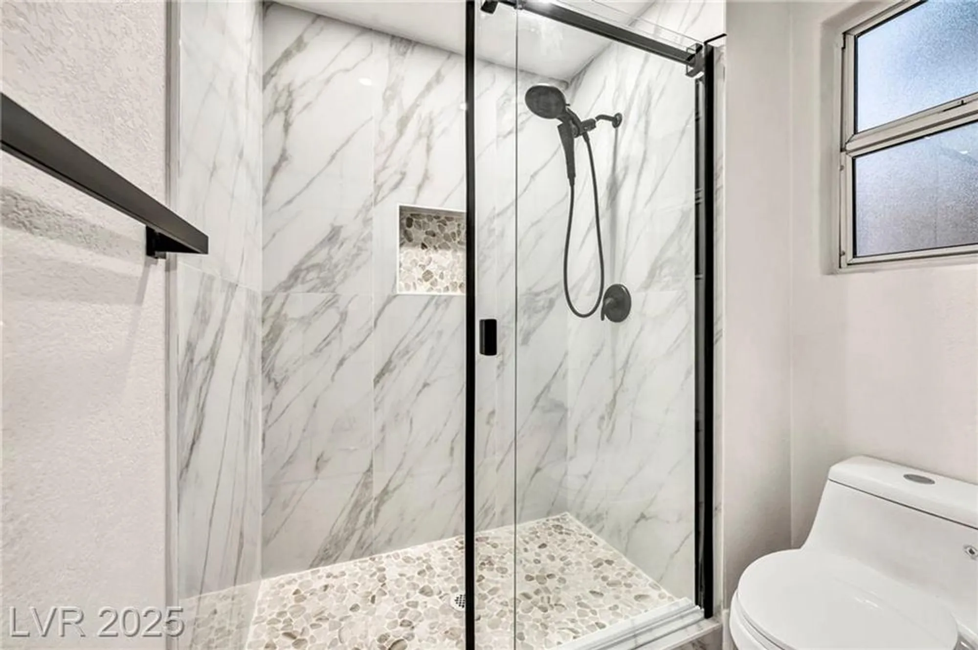 Property Slideshow image 14 of 70 | 2920 crown ridge dr, Las Vegas, NV, 89134