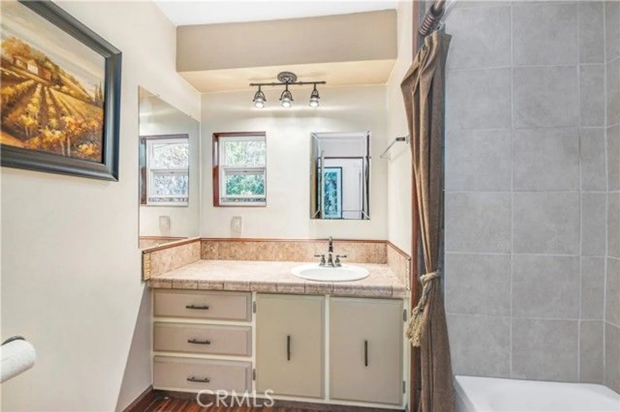 Property Slideshow image 21 of 29 | 1307 brentwood way, Hemet, CA, 92545