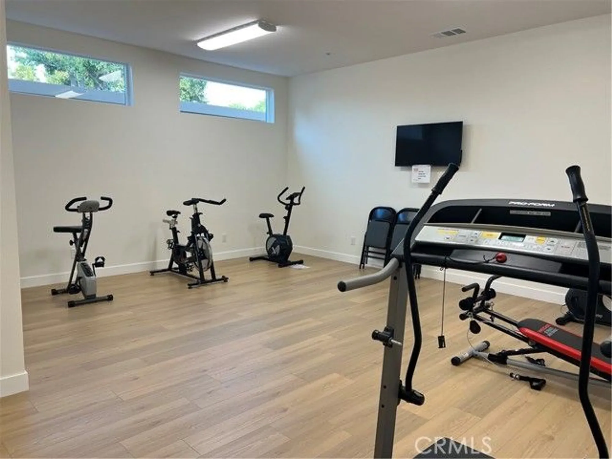 Property Slideshow image 8 of 28 | 19163 palo verde dr, Apple Valley, CA, 92308