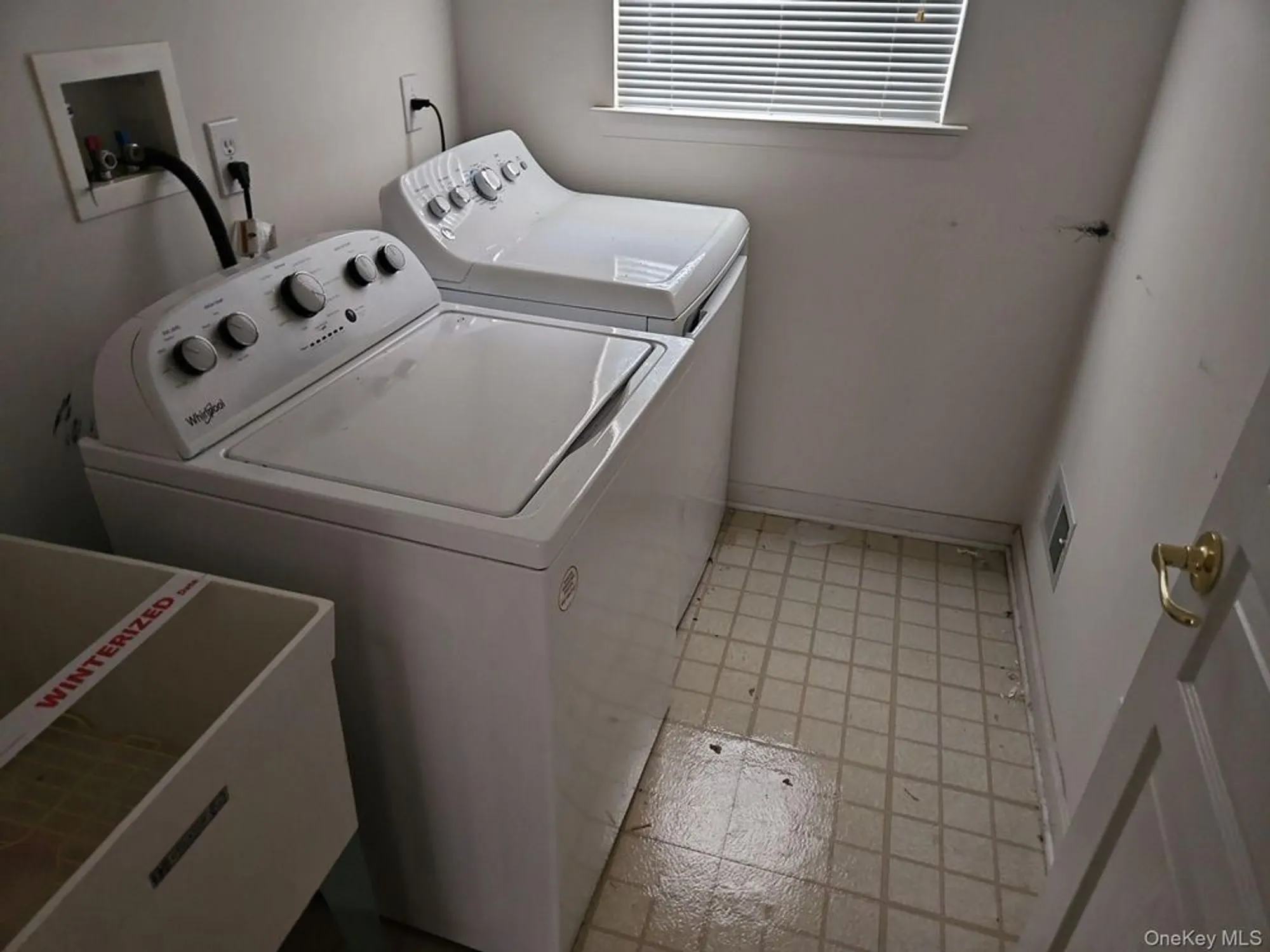 Property Slideshow image 11 of 16 | 68 louden loop, Mount Sinai, NY, 11766