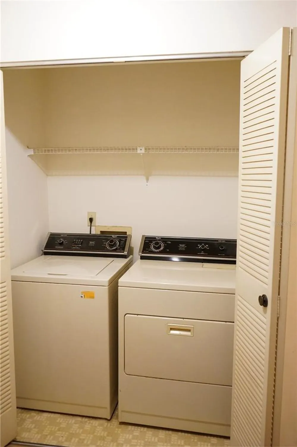 Property Slideshow image 20 of 33 | 1760 atrium dr, Sun City Center, FL, 33573