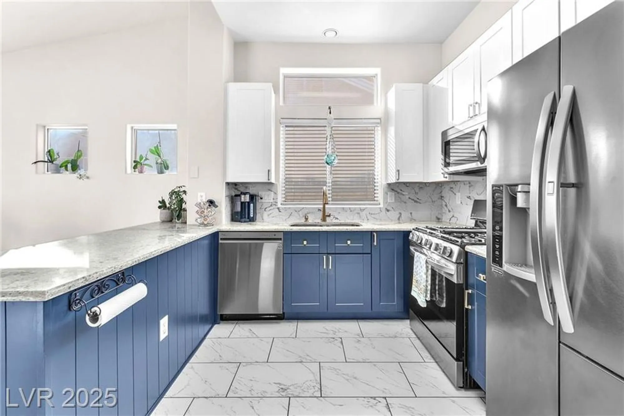 Property Slideshow image 5 of 27 | 10725 sky meadows avenue ave, Las Vegas, NV, 89134