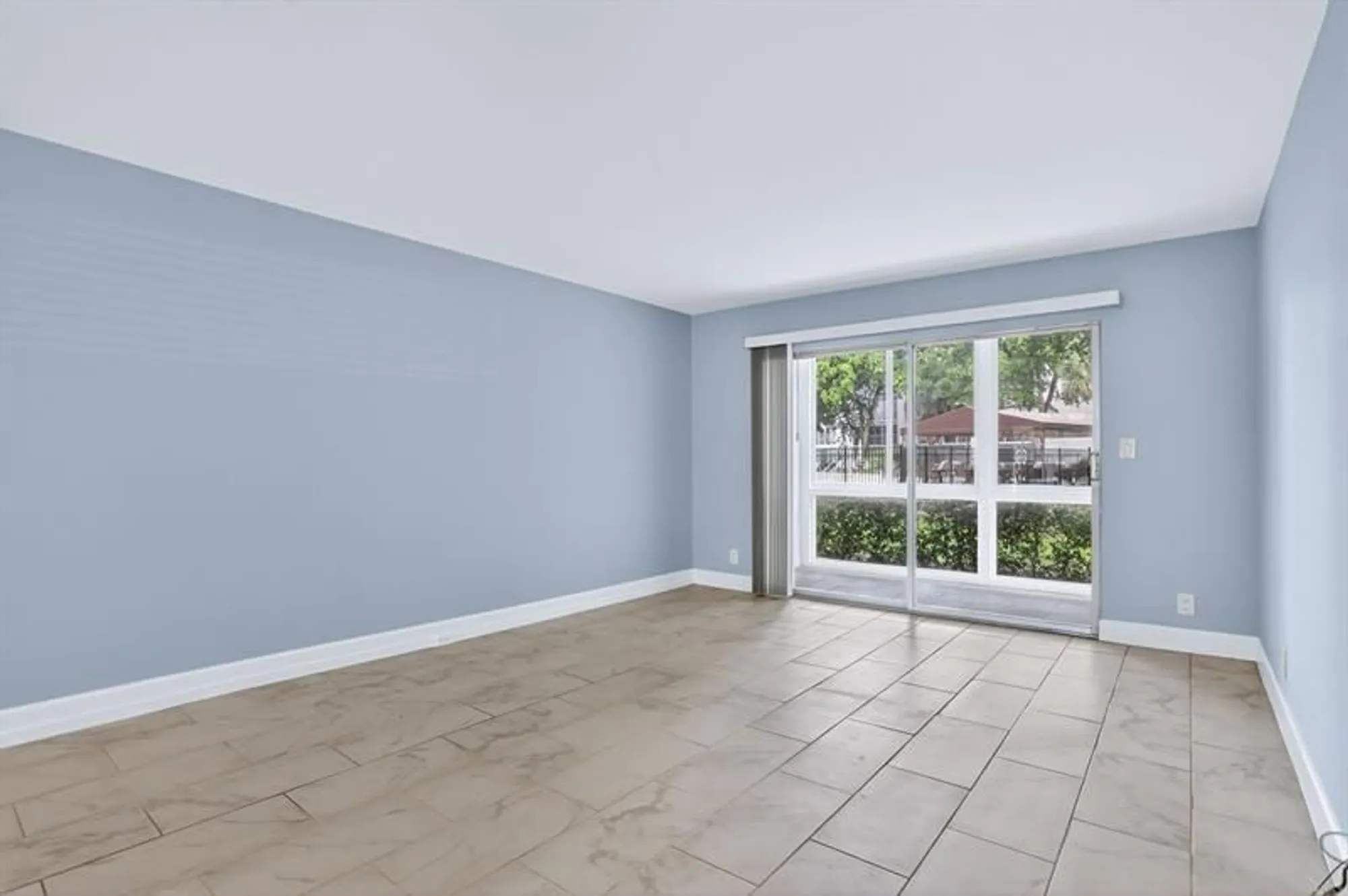 Property Slideshow image 16 of 72 | 2003 granada dr apt f1, Coconut Creek, FL, 33066