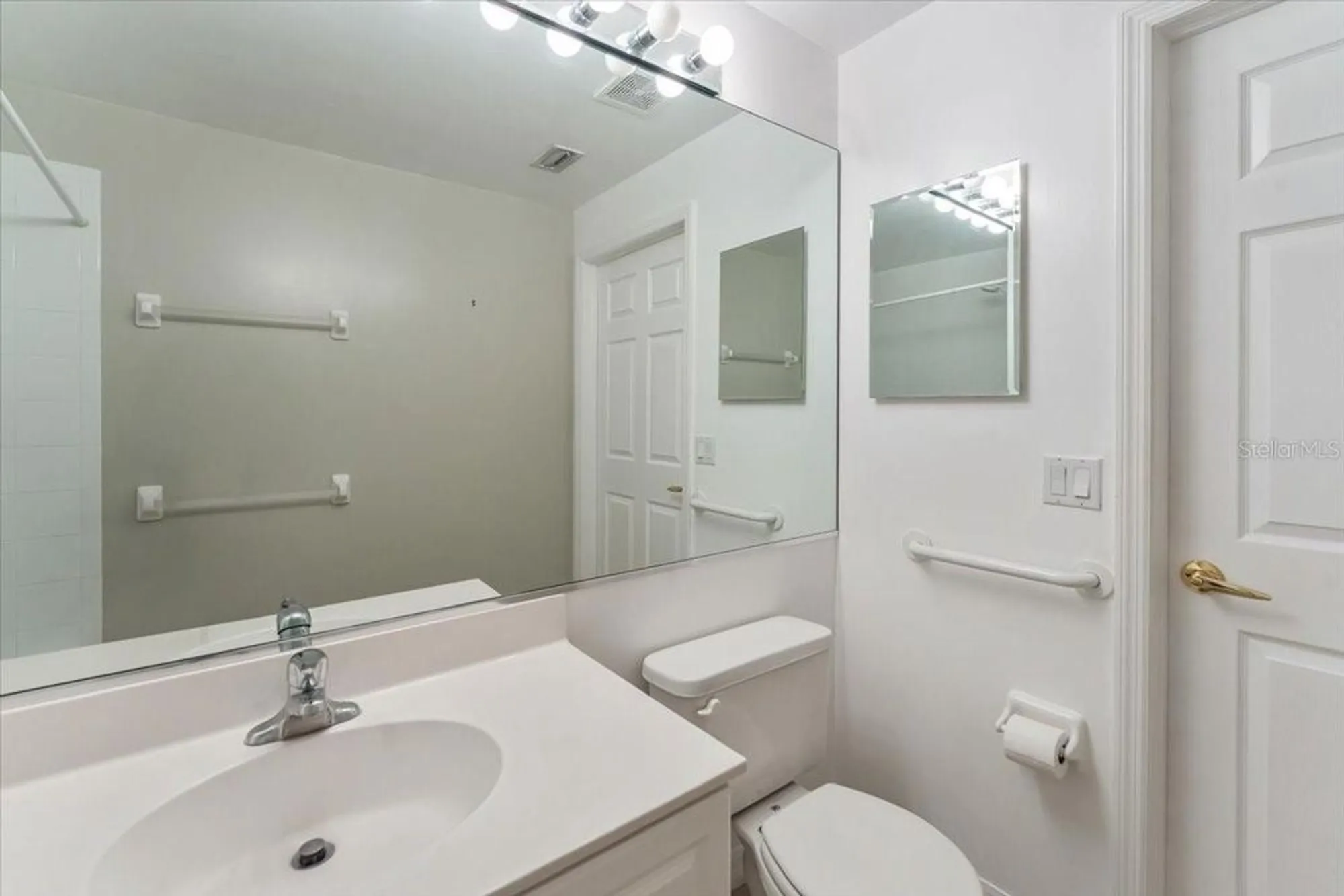 Property Slideshow image 22 of 48 | 11004 mill creek way 1902, Fort Myers, FL, 33913