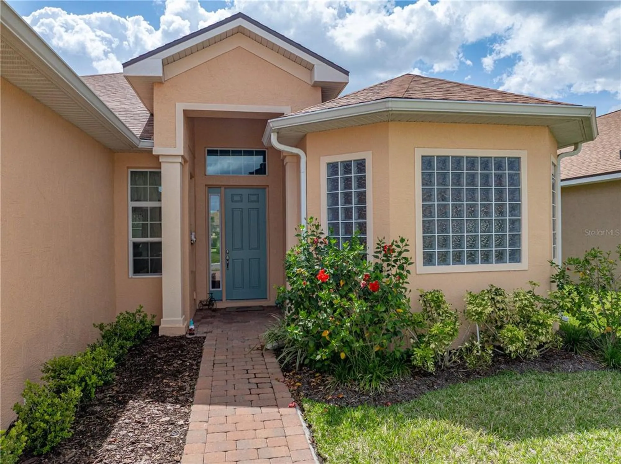 Property Slideshow image 2 of 90 | 1124 sawgrass dr, Winter Haven, FL, 33884