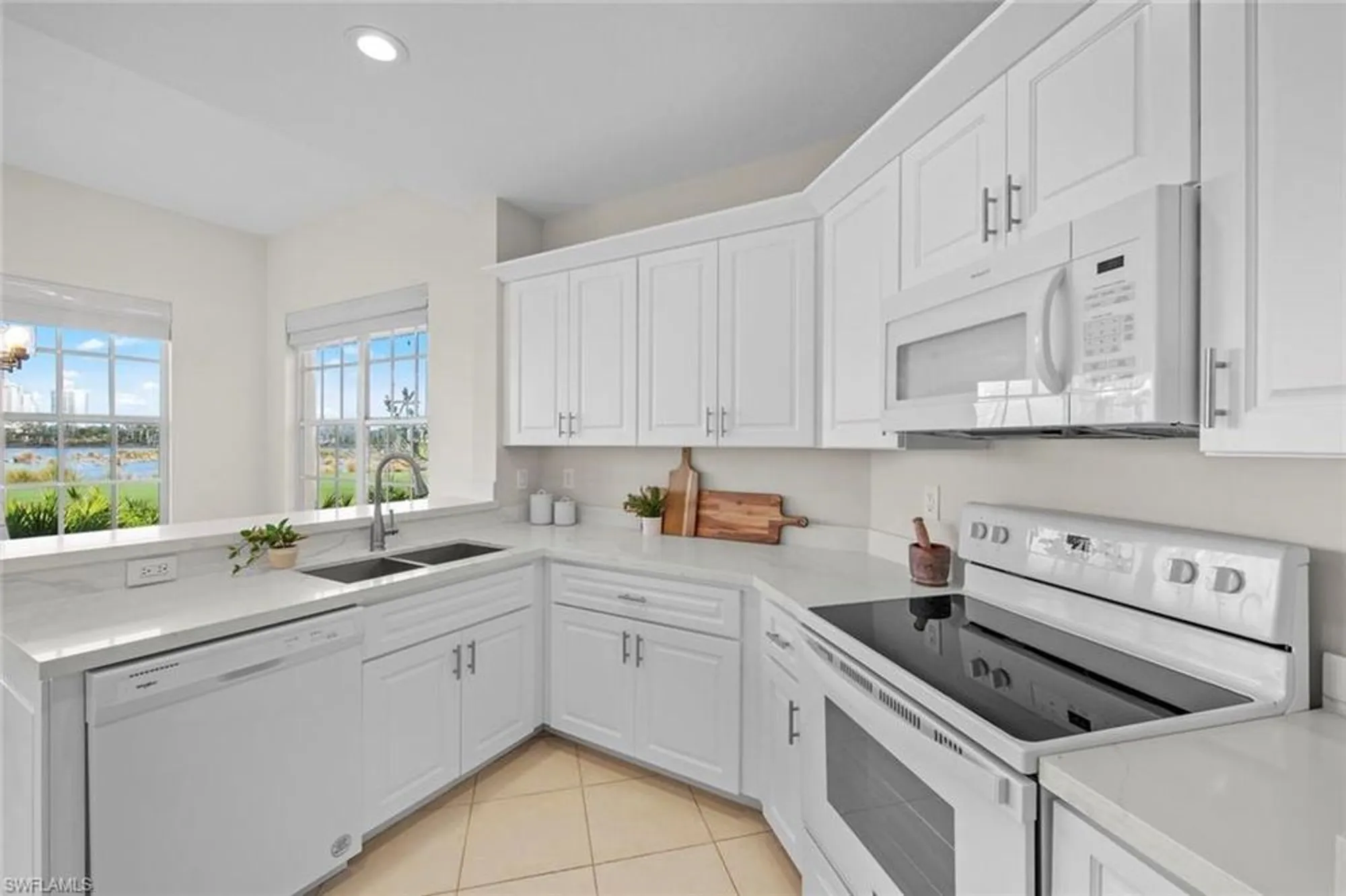 Property Slideshow image 17 of 50 | 26670 egrets landing dr 102, Bonita Springs, FL, 34134